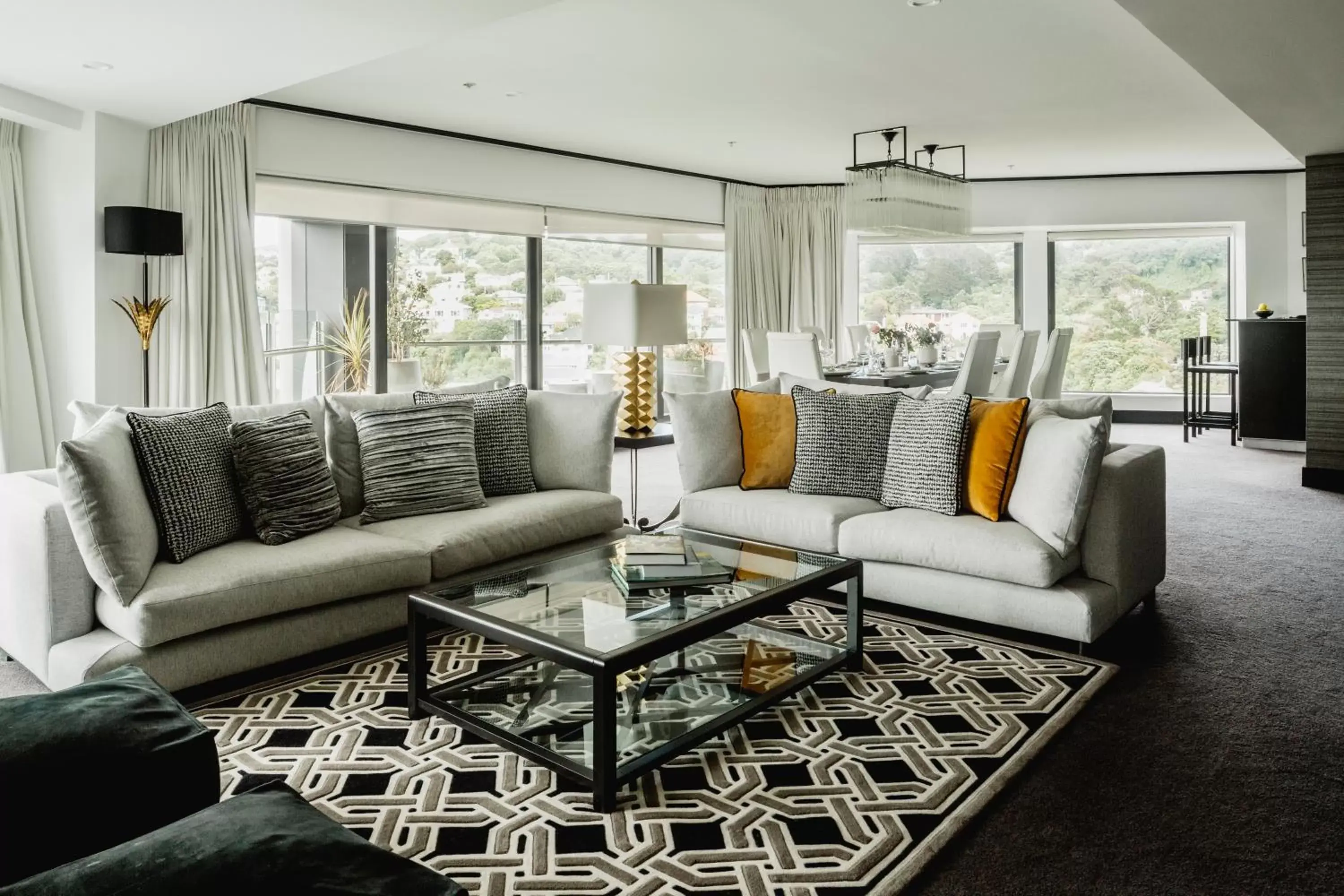 Living room, Seating Area in Bolton Hotel