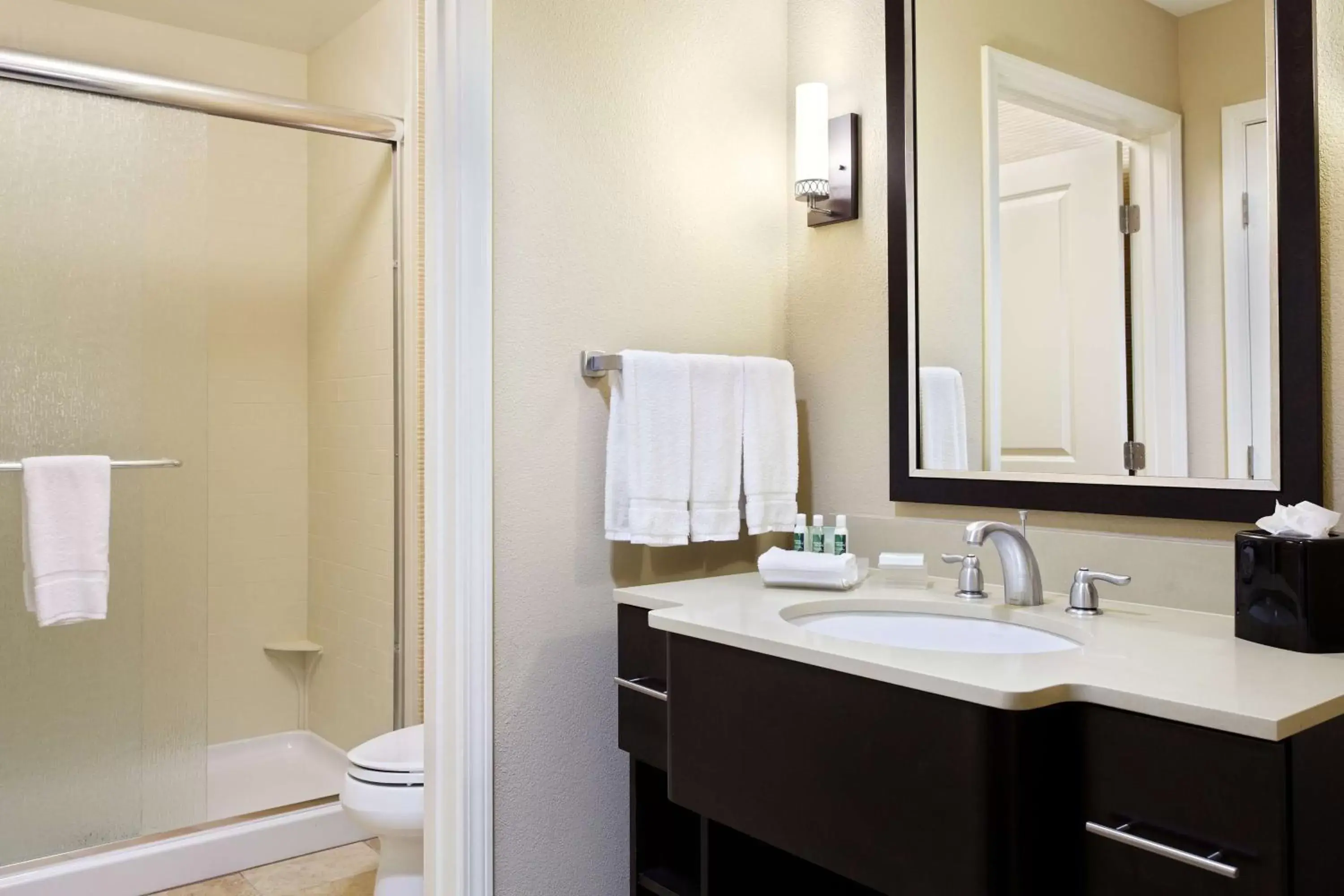 Bathroom in Homewood Suites by Hilton Orlando Airport