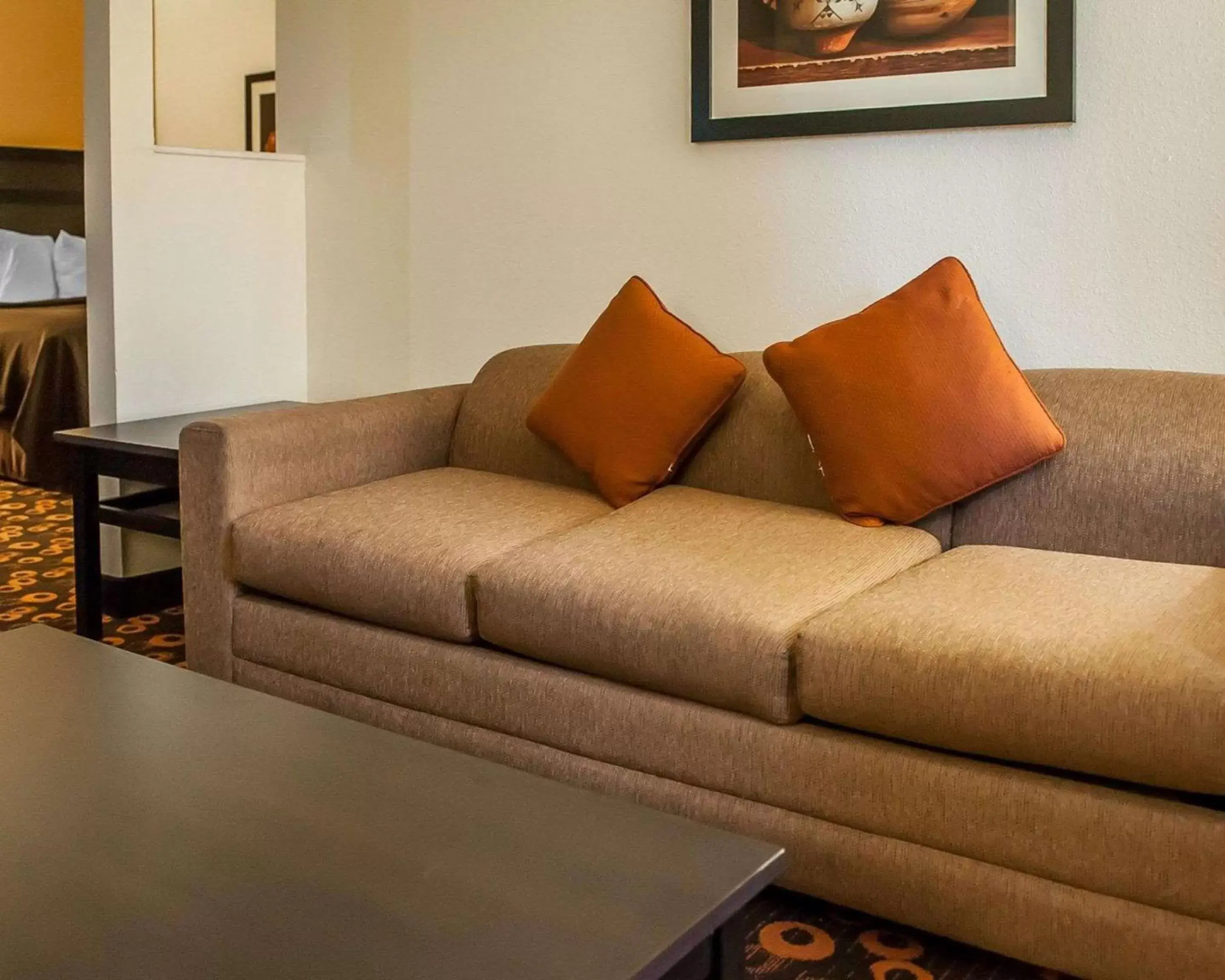 Photo of the whole room, Seating Area in Econo Lodge Inn & Suites Santa Fe