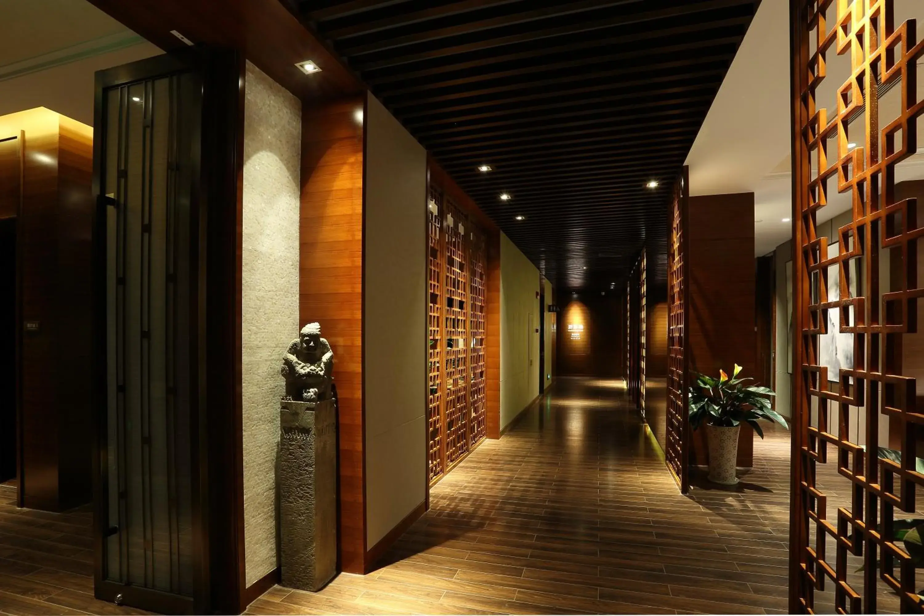 Lobby or reception in HUALUXE Yangjiang City Center Lobby or reception in HUALUXE Yangjiang City Center