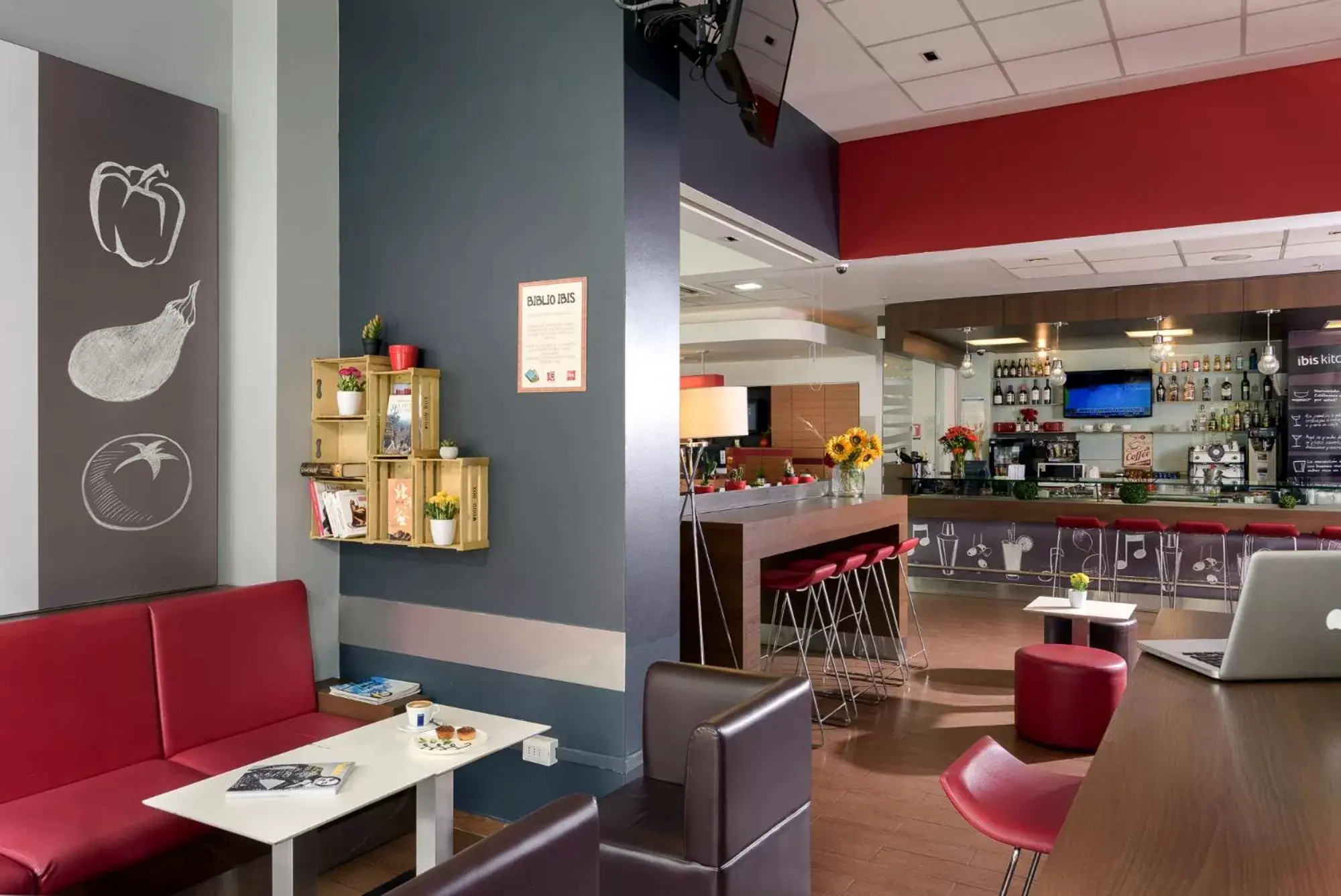 Lounge or bar, Restaurant/Places to Eat in ibis Santiago Las Condes Manquehue