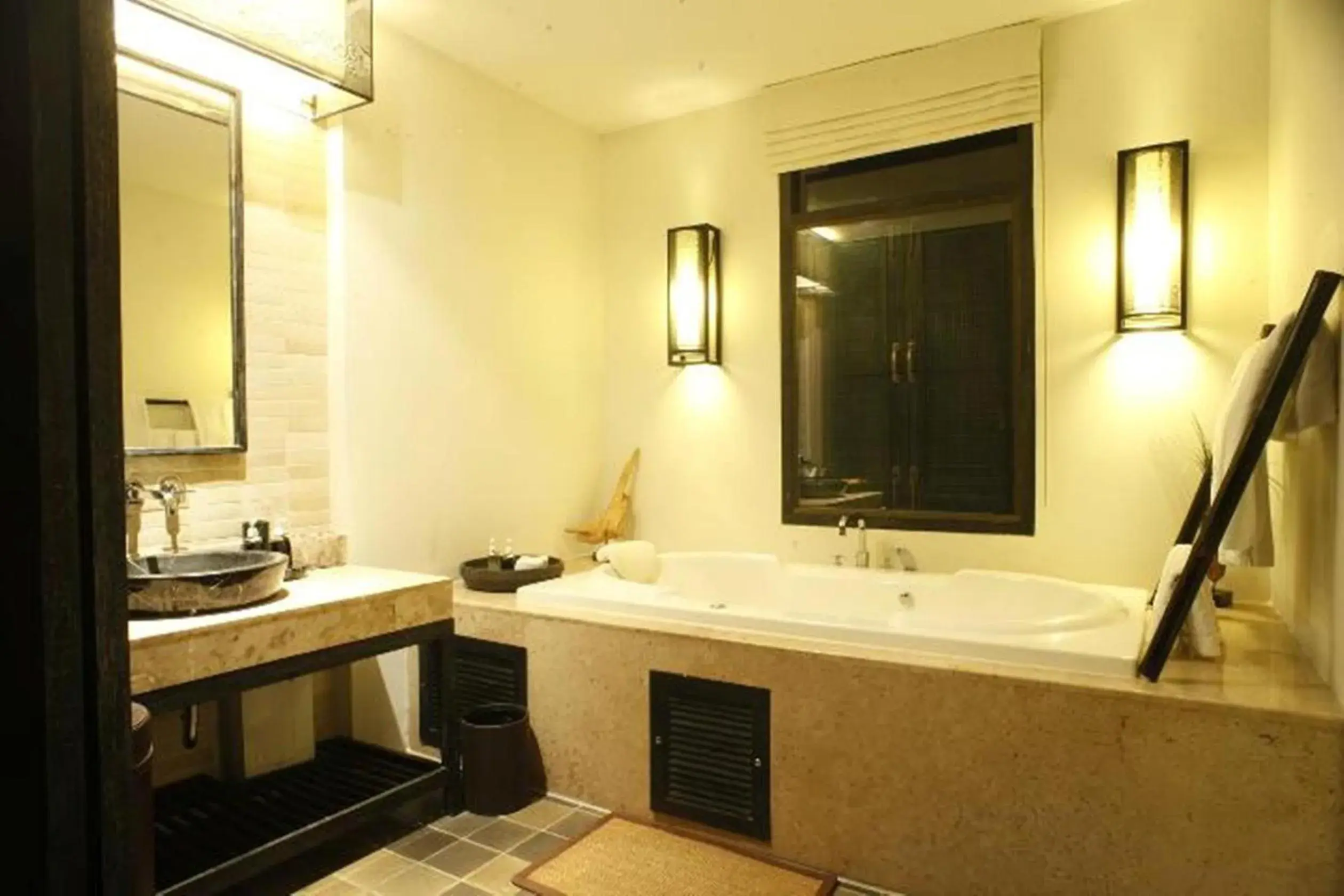 Bathroom in Aruntara Riverside Boutique Hotel