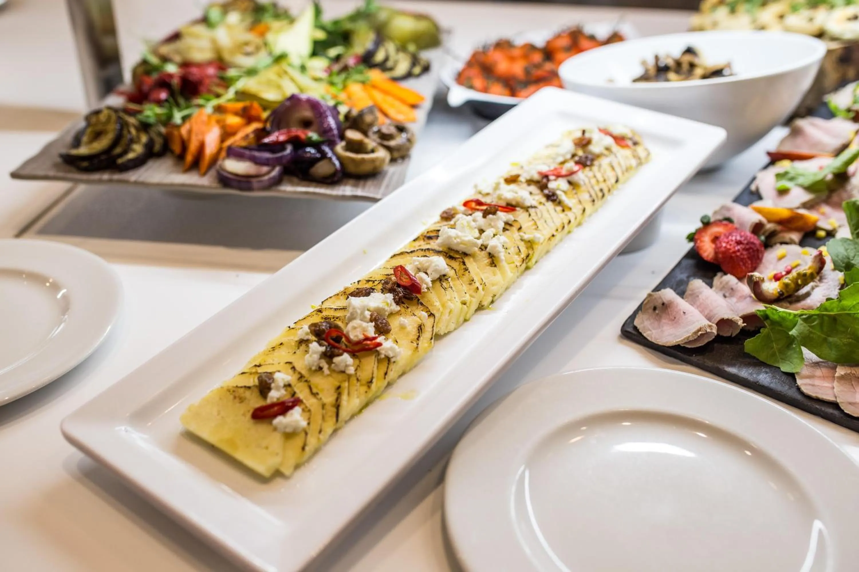 Restaurant/places to eat in The Views Oasis