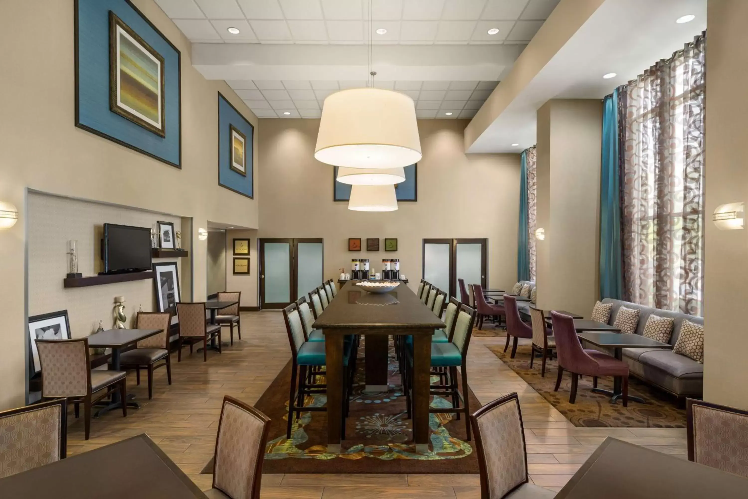 Lobby or reception, Restaurant/Places to Eat in Hampton Inn & Suites Bluffton-Sun City