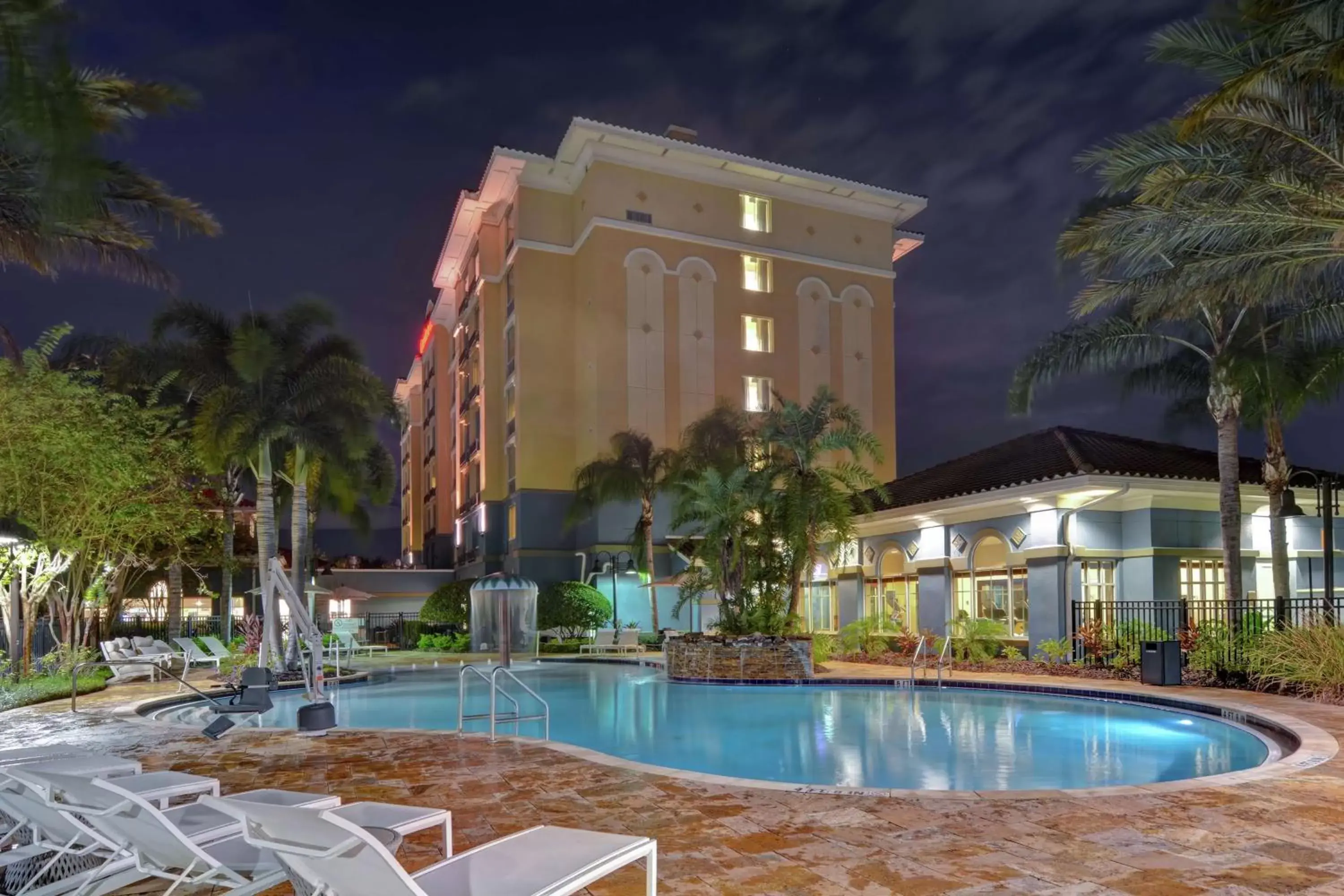 Swimming pool, Property Building in Homewood Suites by Hilton Lake Buena Vista - Orlando