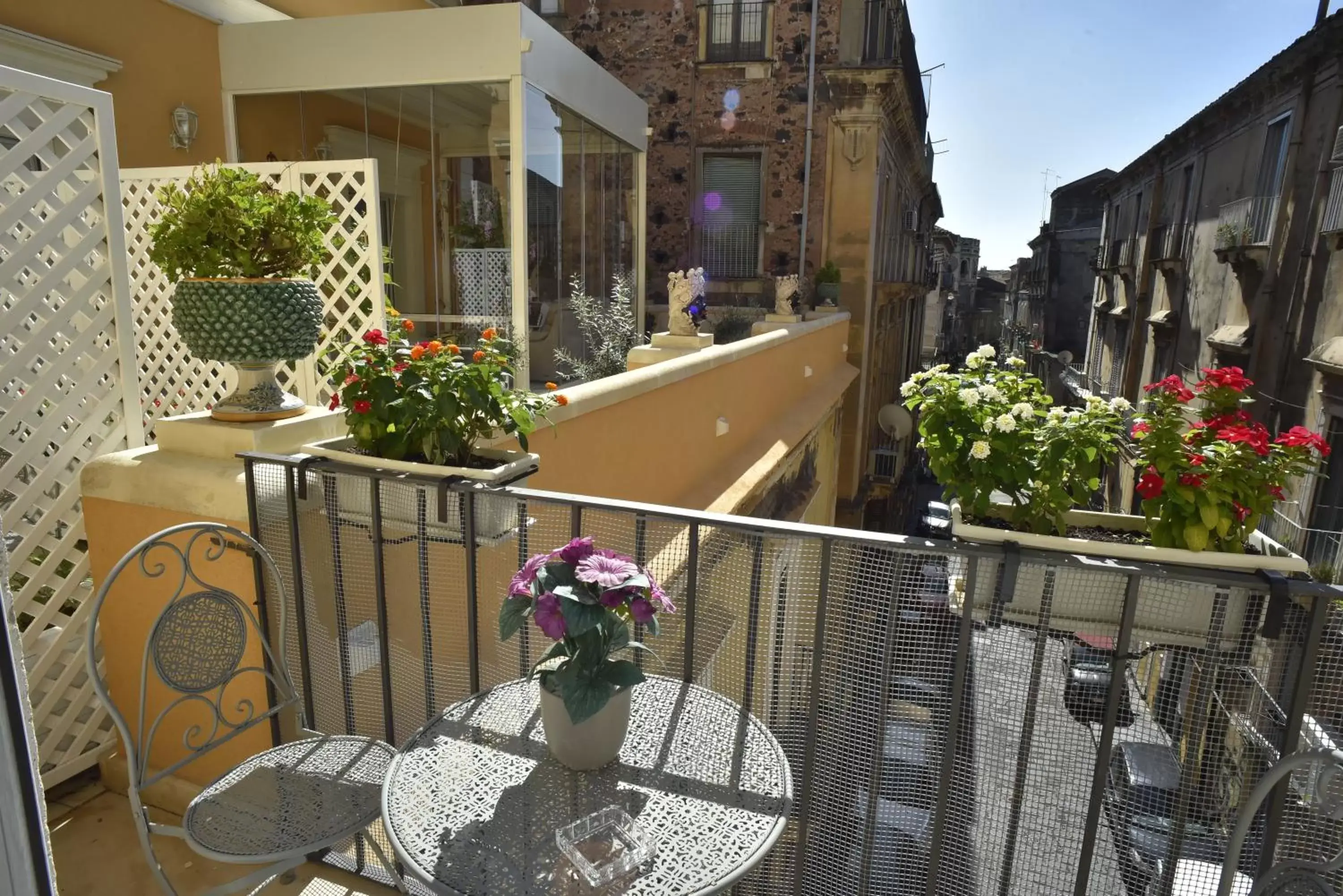 Balcony/Terrace in Home dentro il teatro