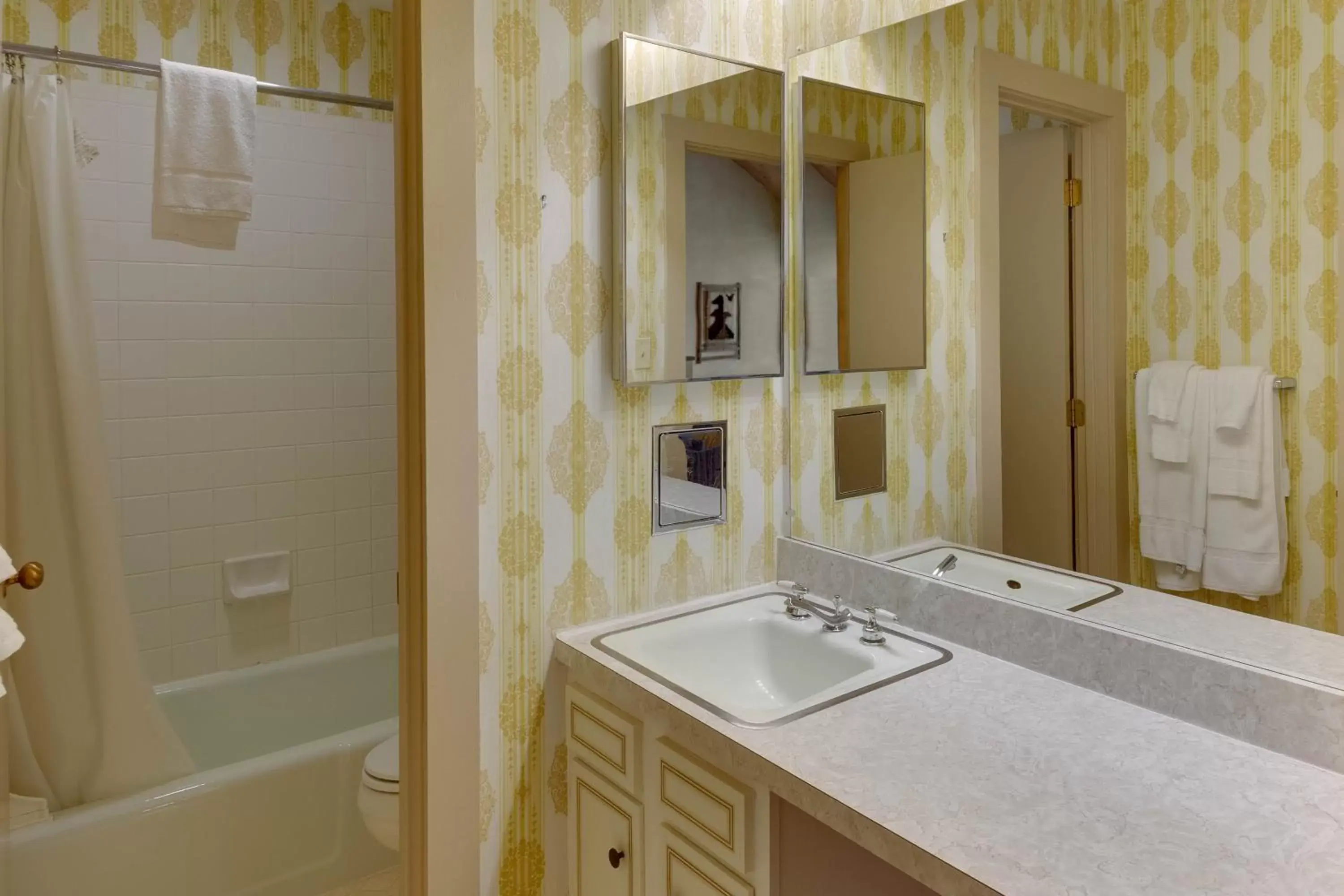 Bathroom in Stony Court at Bryce Mountain by Capital Vacations