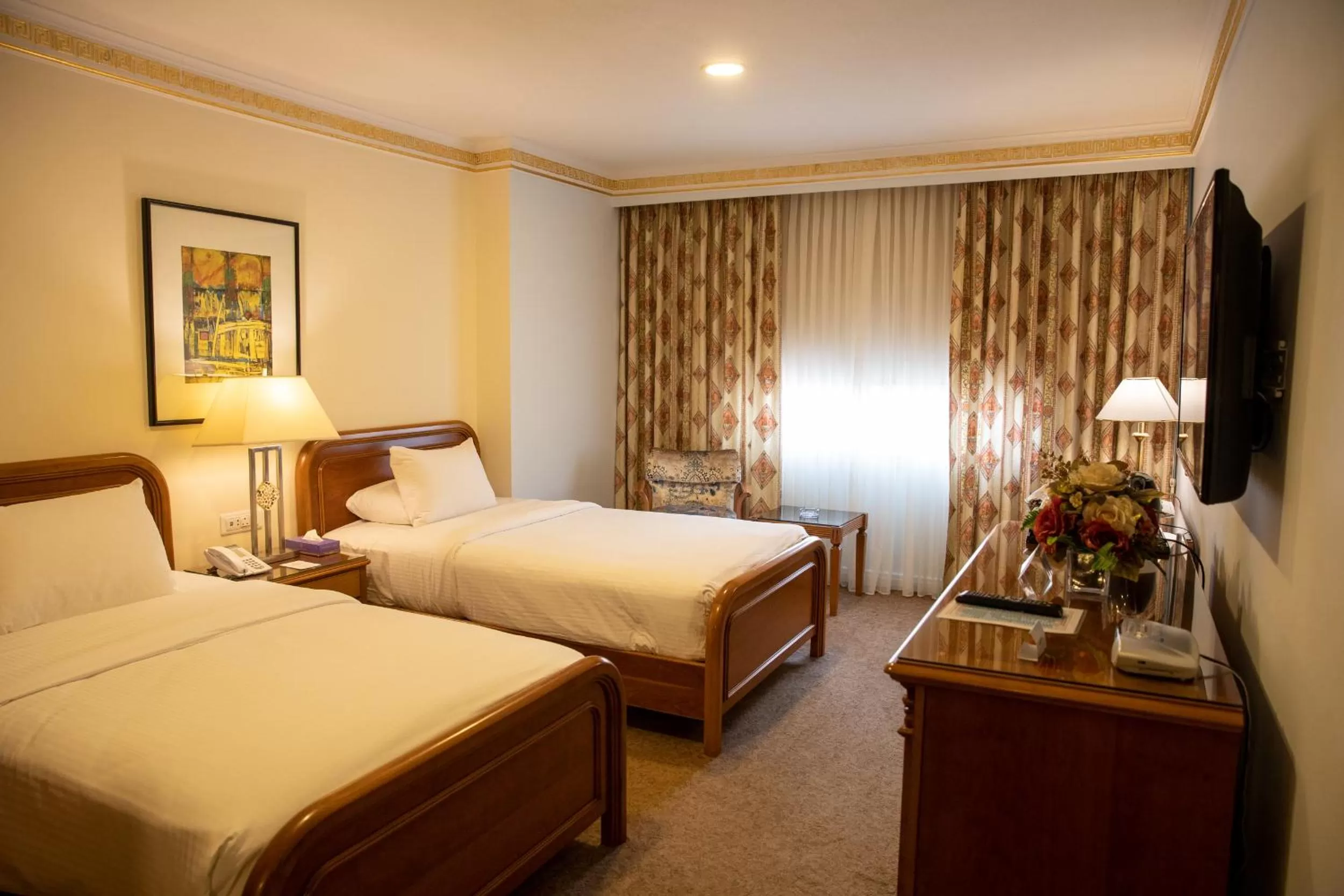 Bedroom, Bed in Amman International Hotel