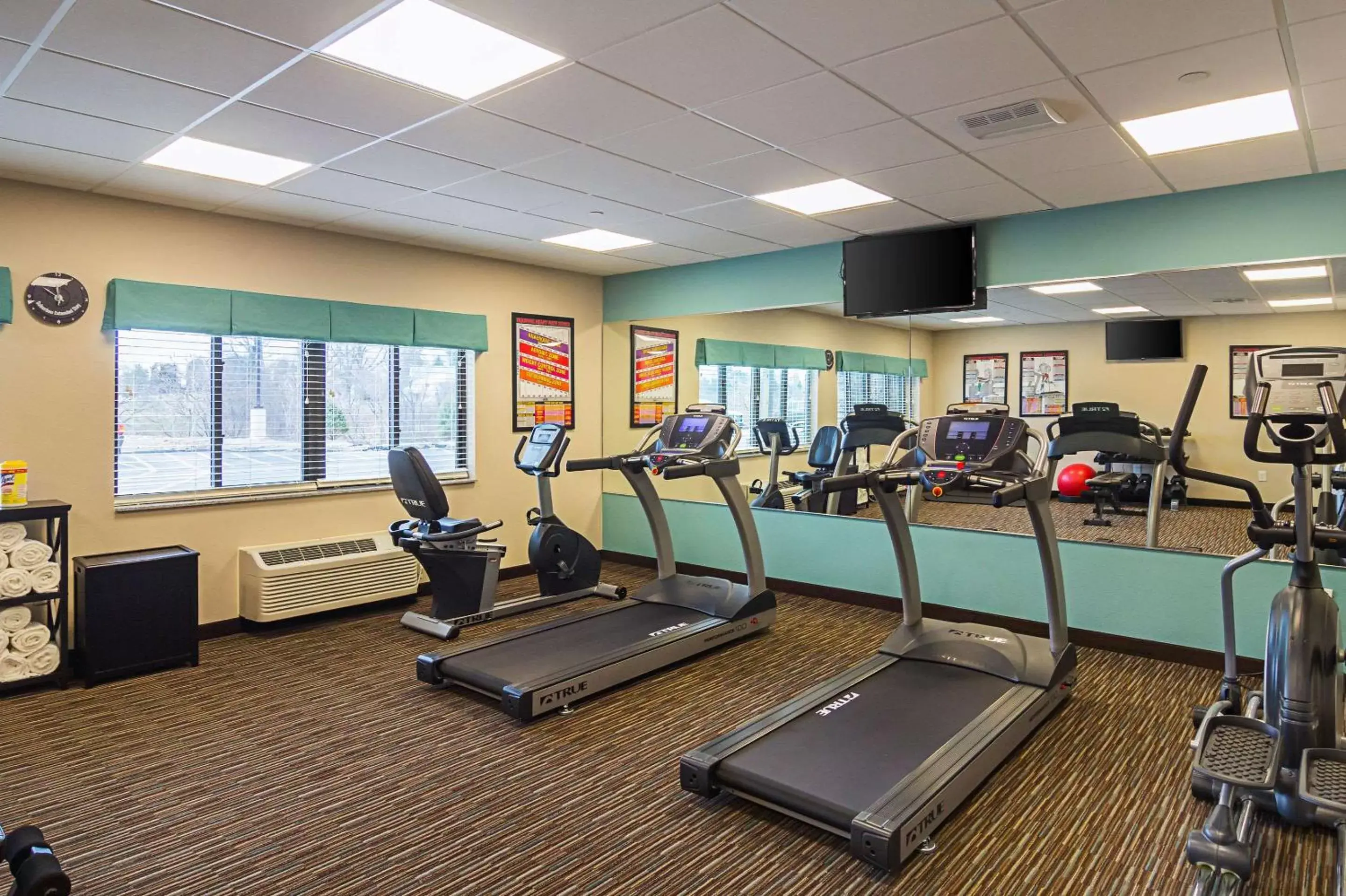 Fitness centre/facilities, Fitness Center/Facilities in Suburban Studios Monaca - Pittsburgh