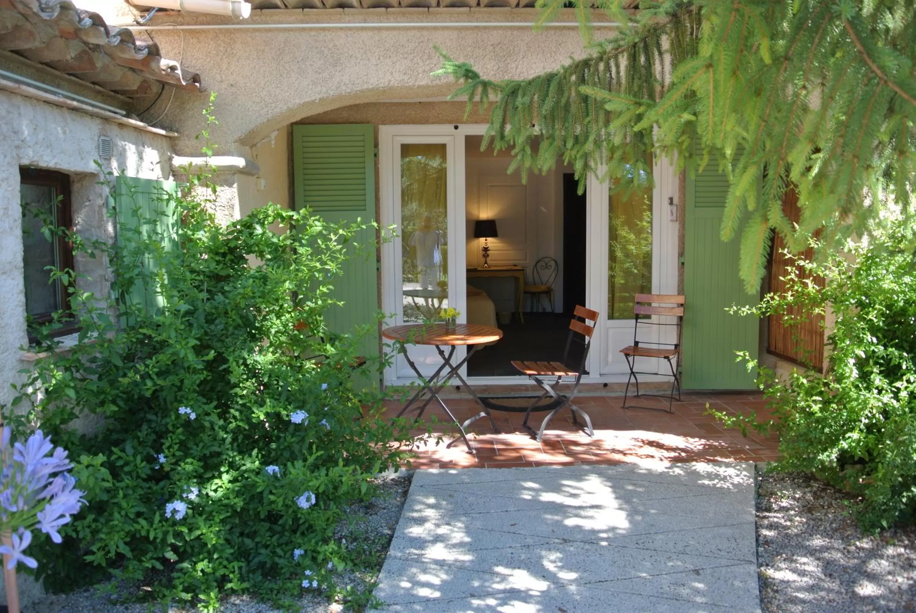 Patio in La Vieille Bastide
