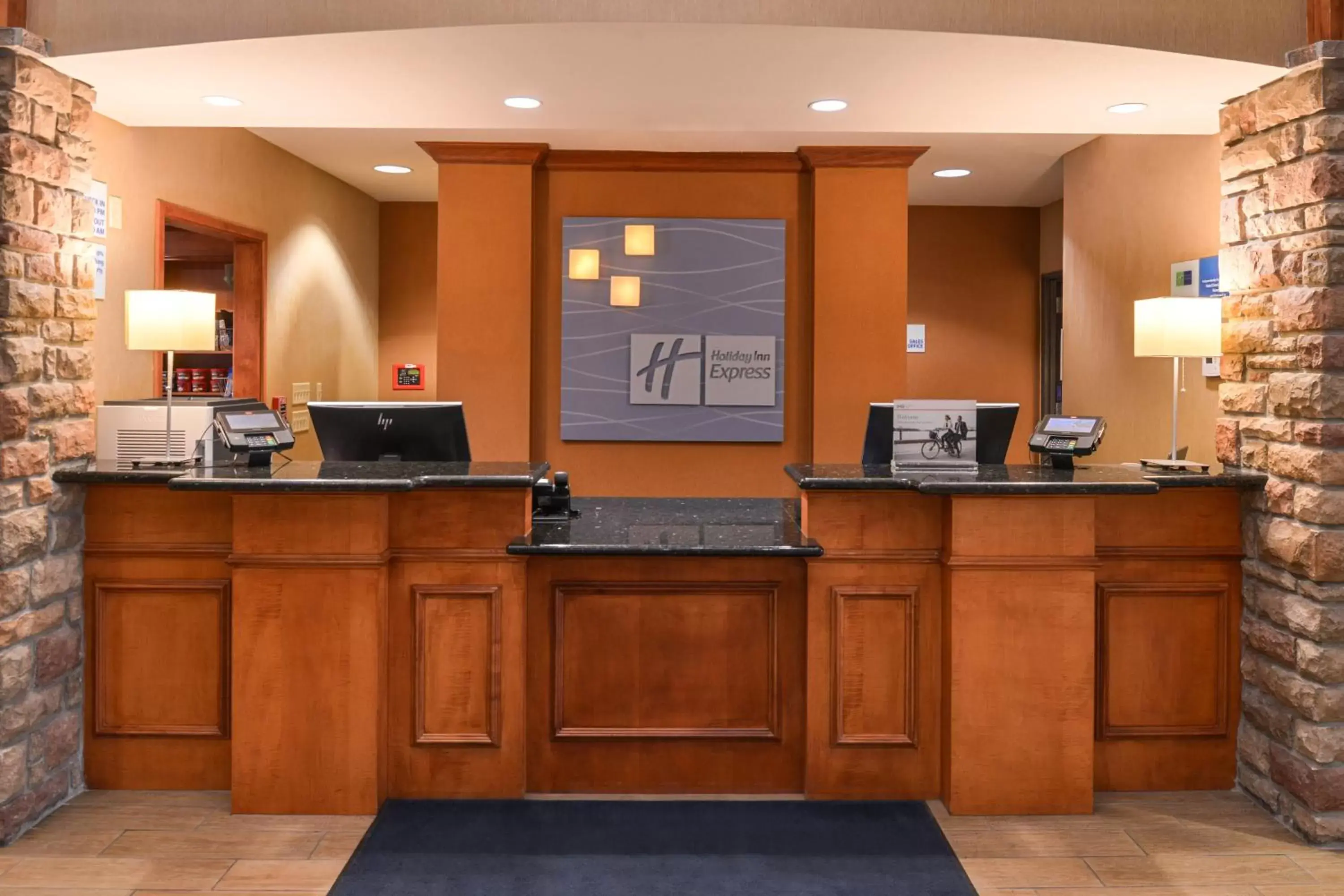 Property building, Lobby/Reception in Holiday Inn Express & Suites Nampa - Idaho Center, an IHG Hotel