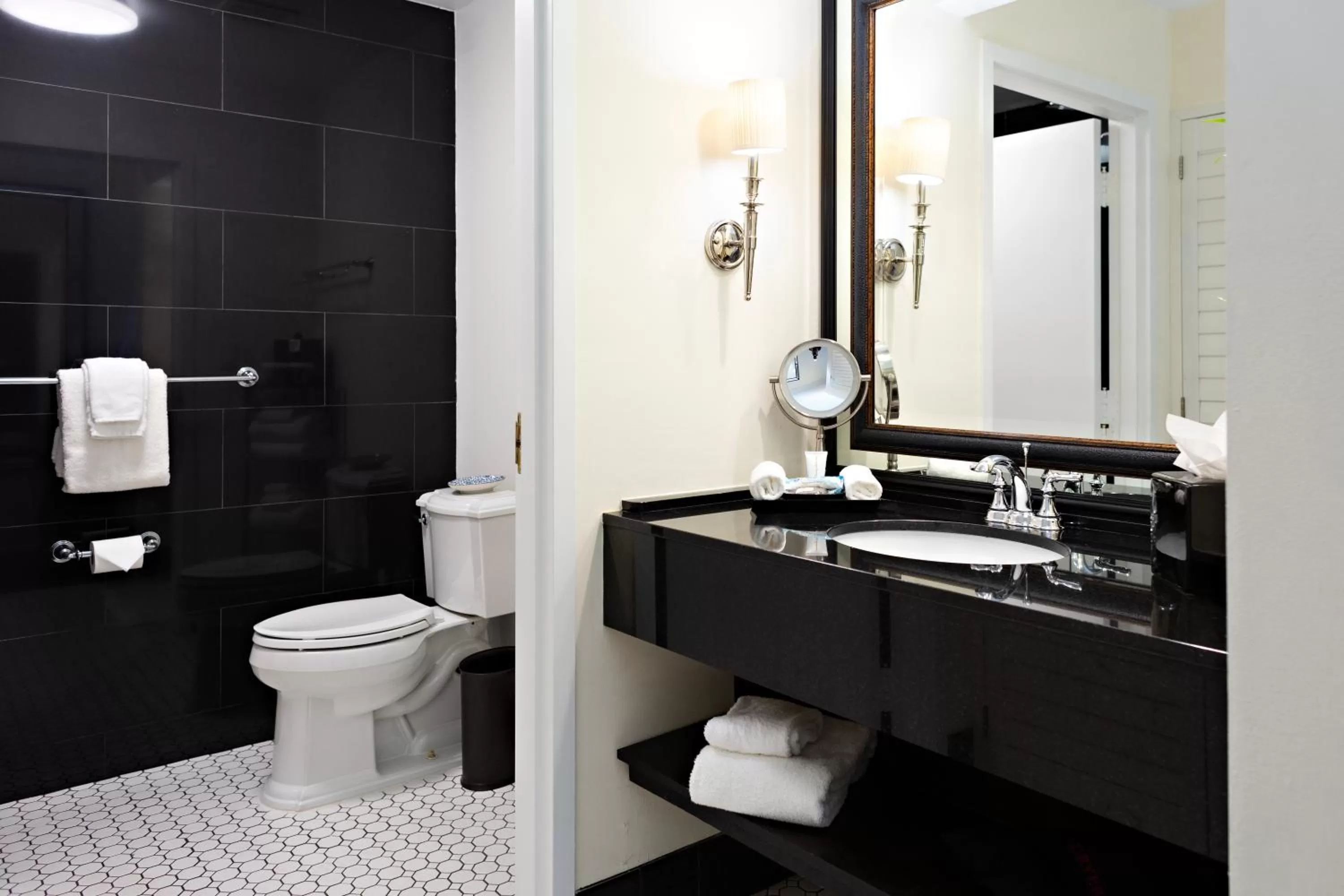 Bathroom in Inn at Pelican Bay