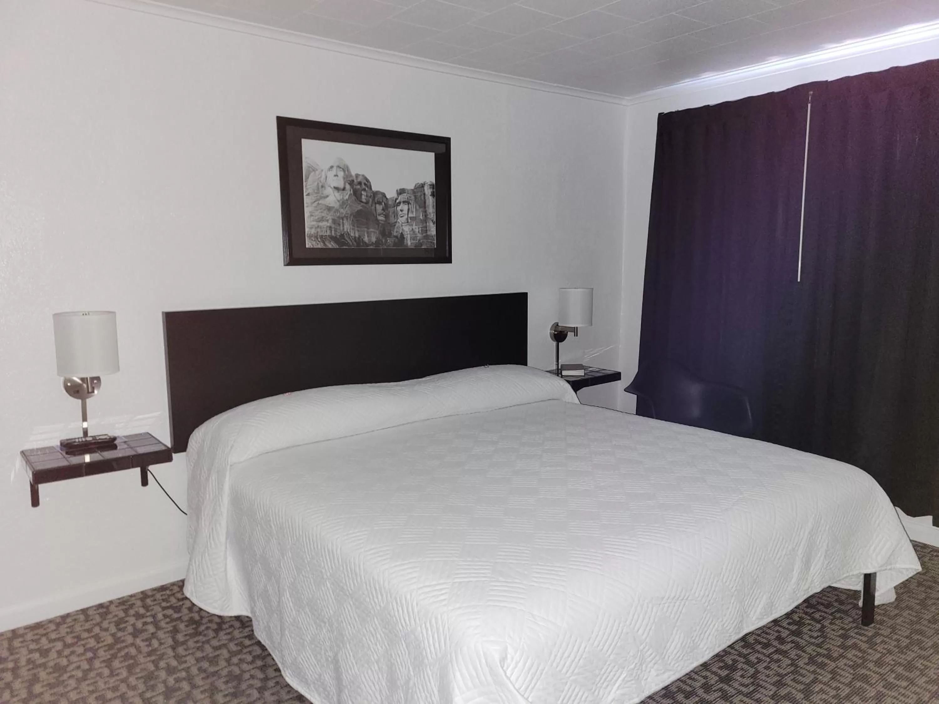 Bedroom, Bed in Rocket Motel