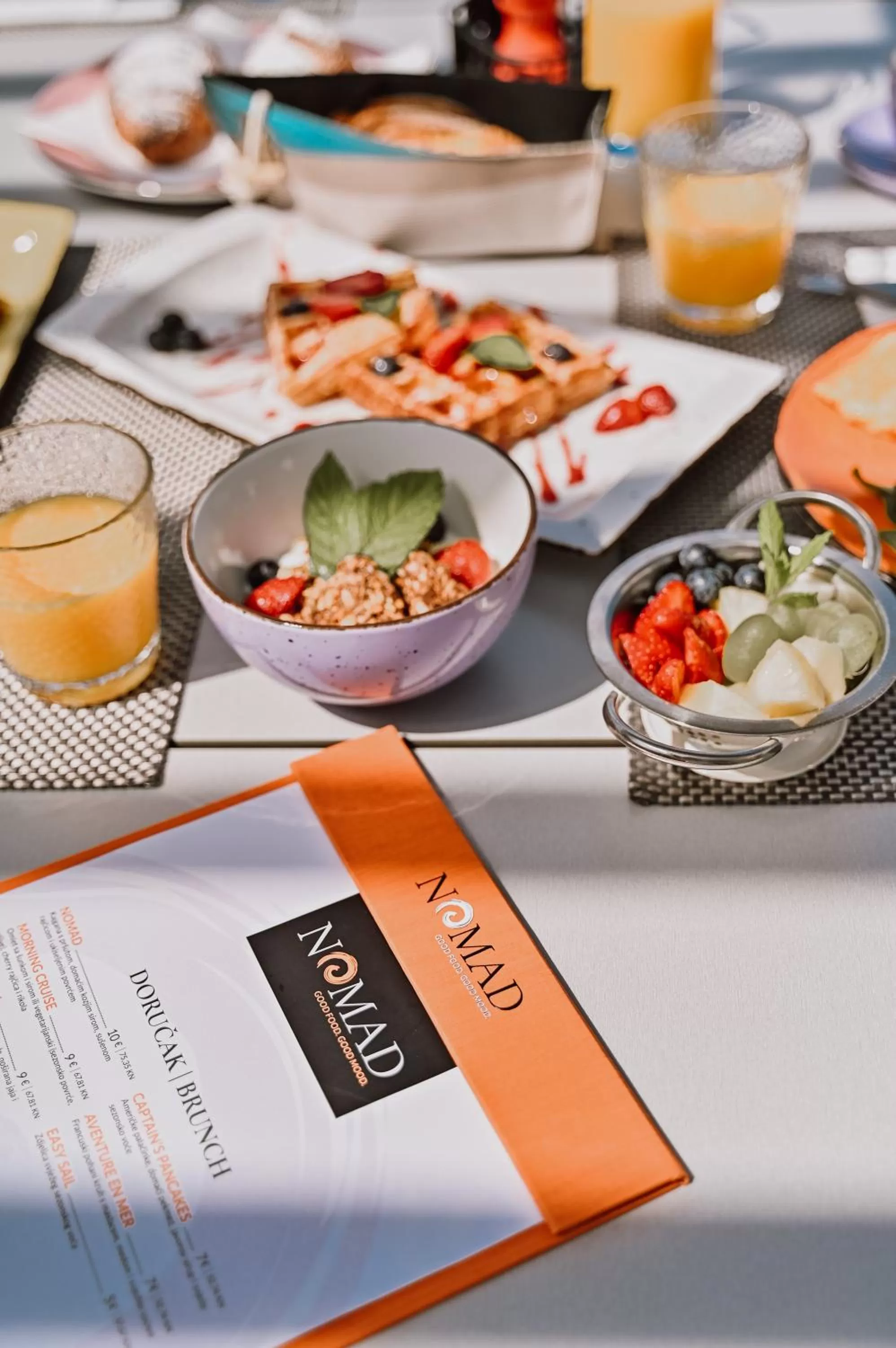 Restaurant/places to eat in Hotel Stomorin-Marina Hramina