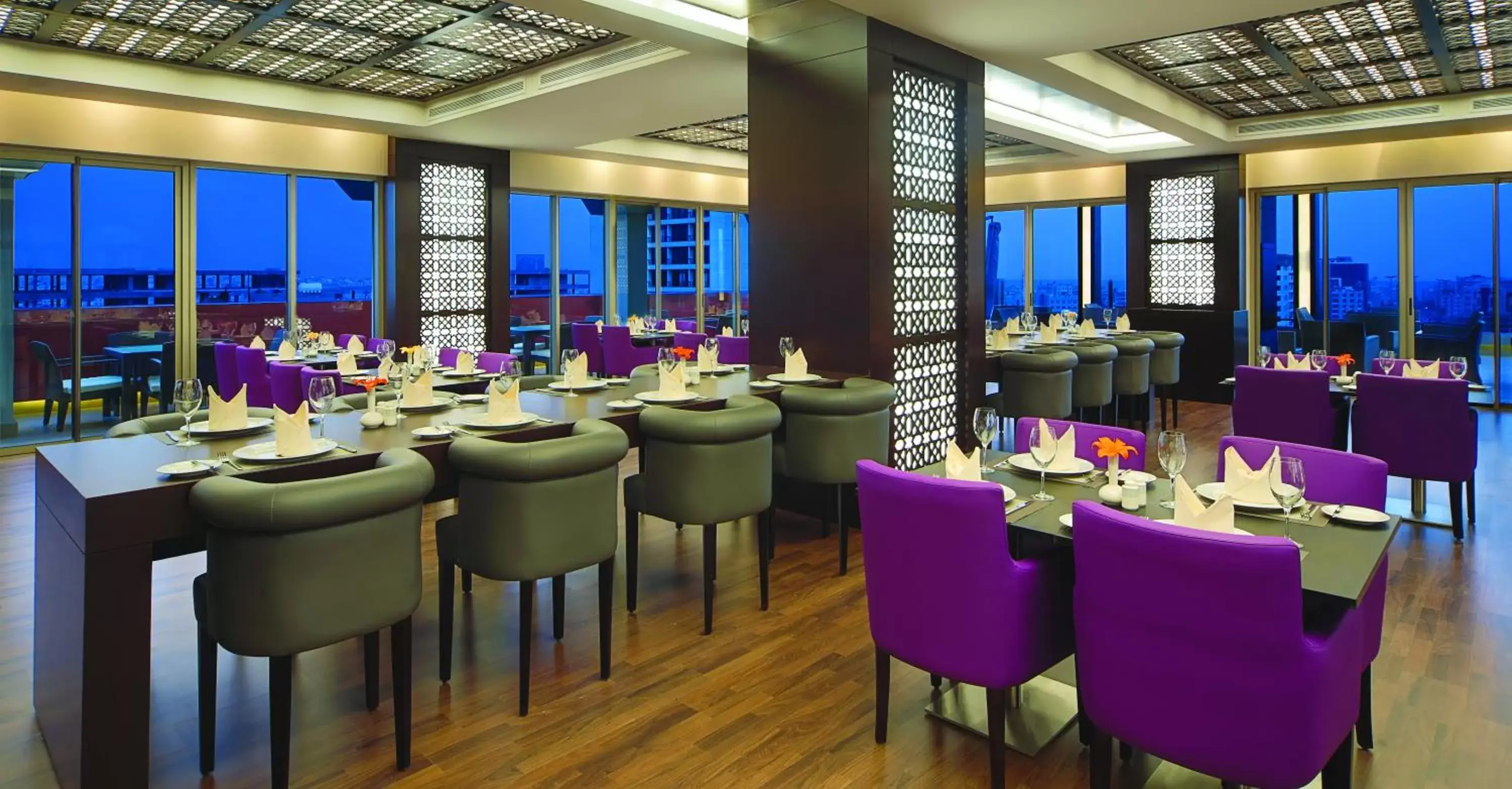 Dinner, Restaurant/Places to Eat in Corp Amman Hotel