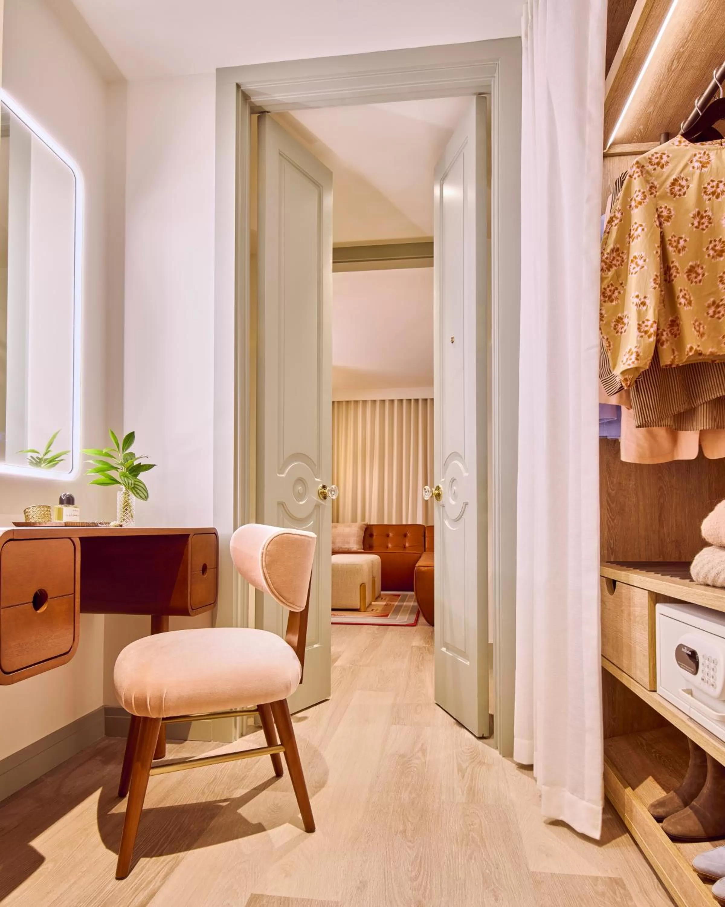 Photo of the whole room in Virgin Hotels New Orleans