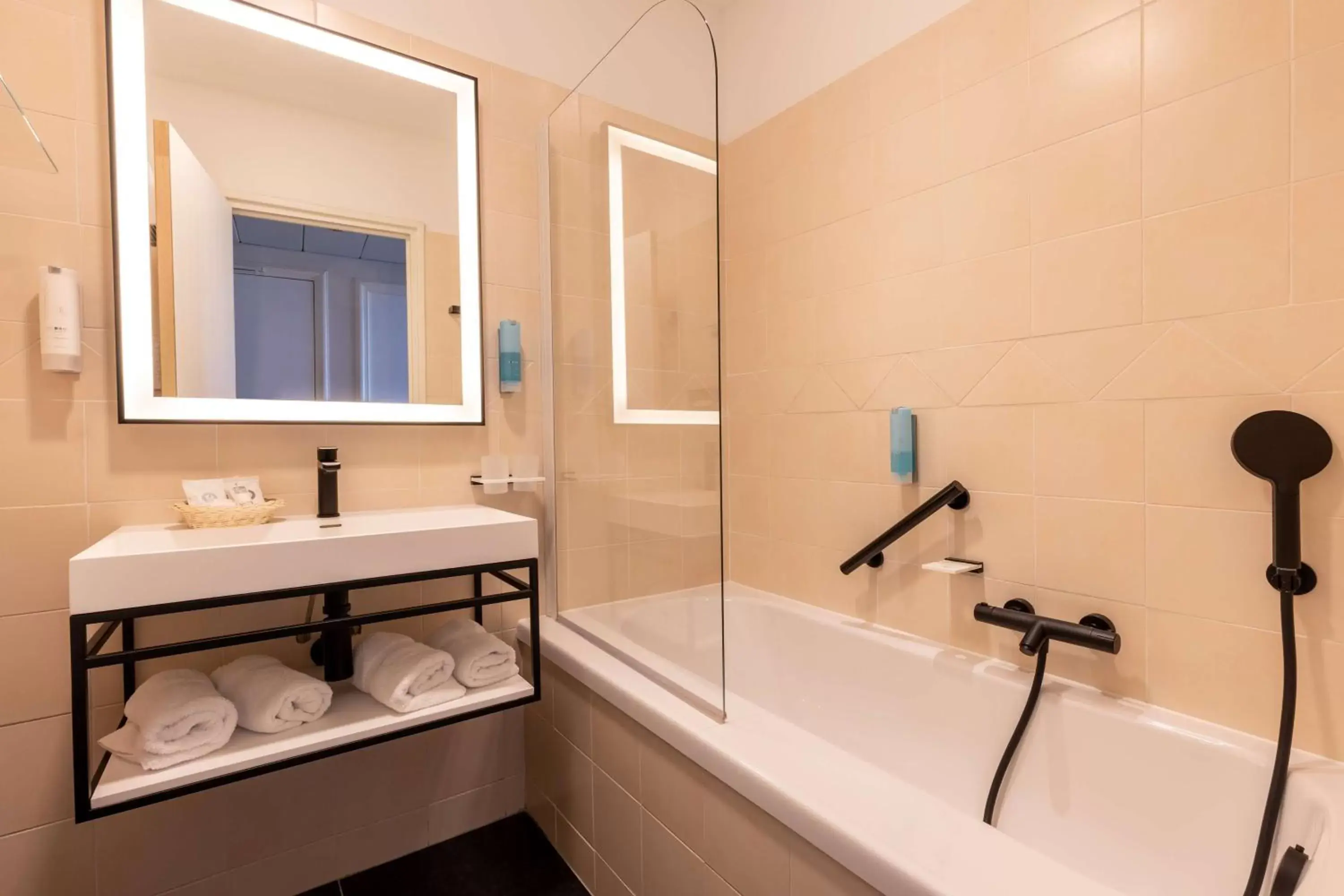 Bathroom in Best Western Hotel Matisse
