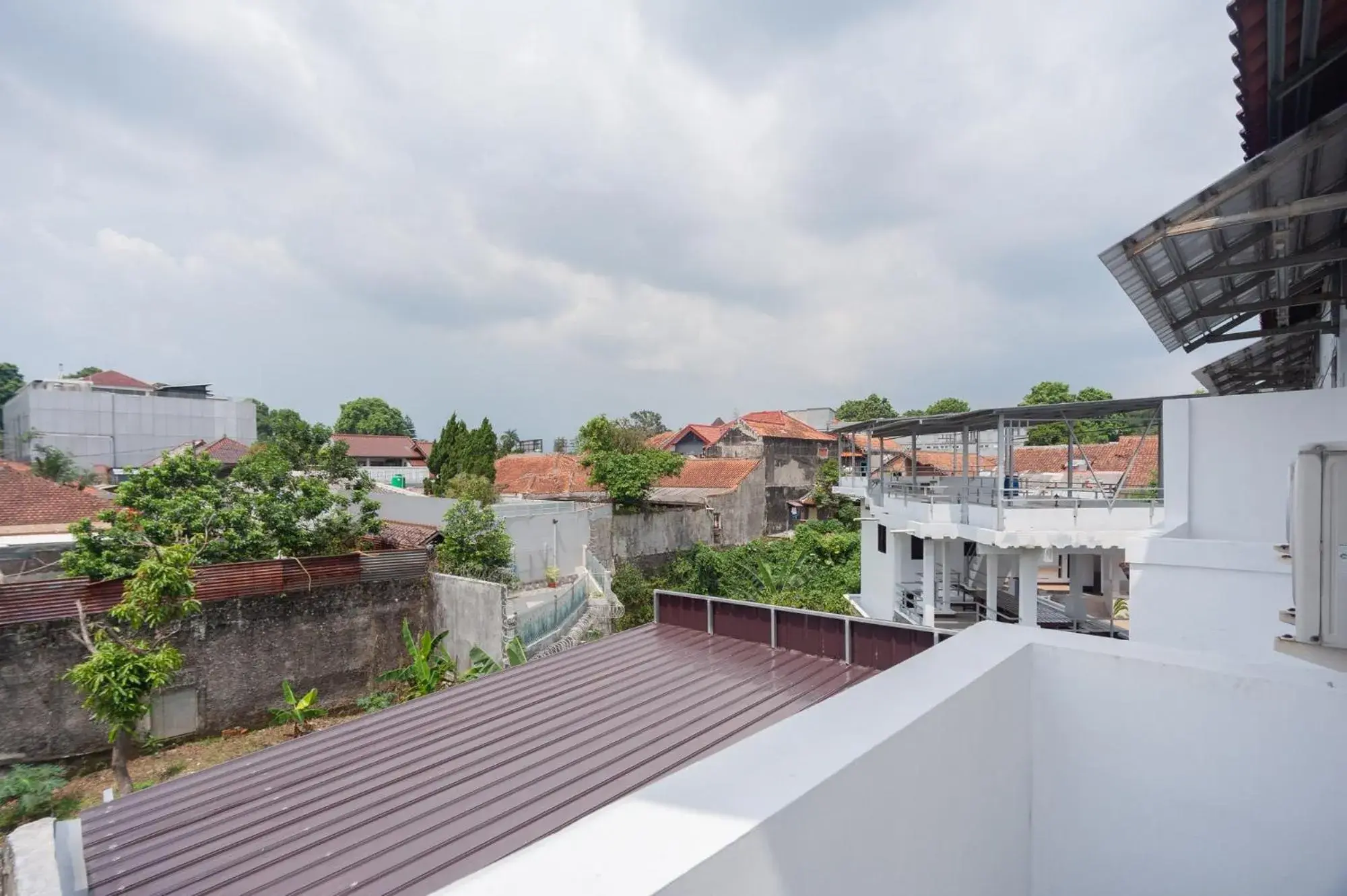 Property building in RedDoorz Syariah near Taman Air Mancur Bogor