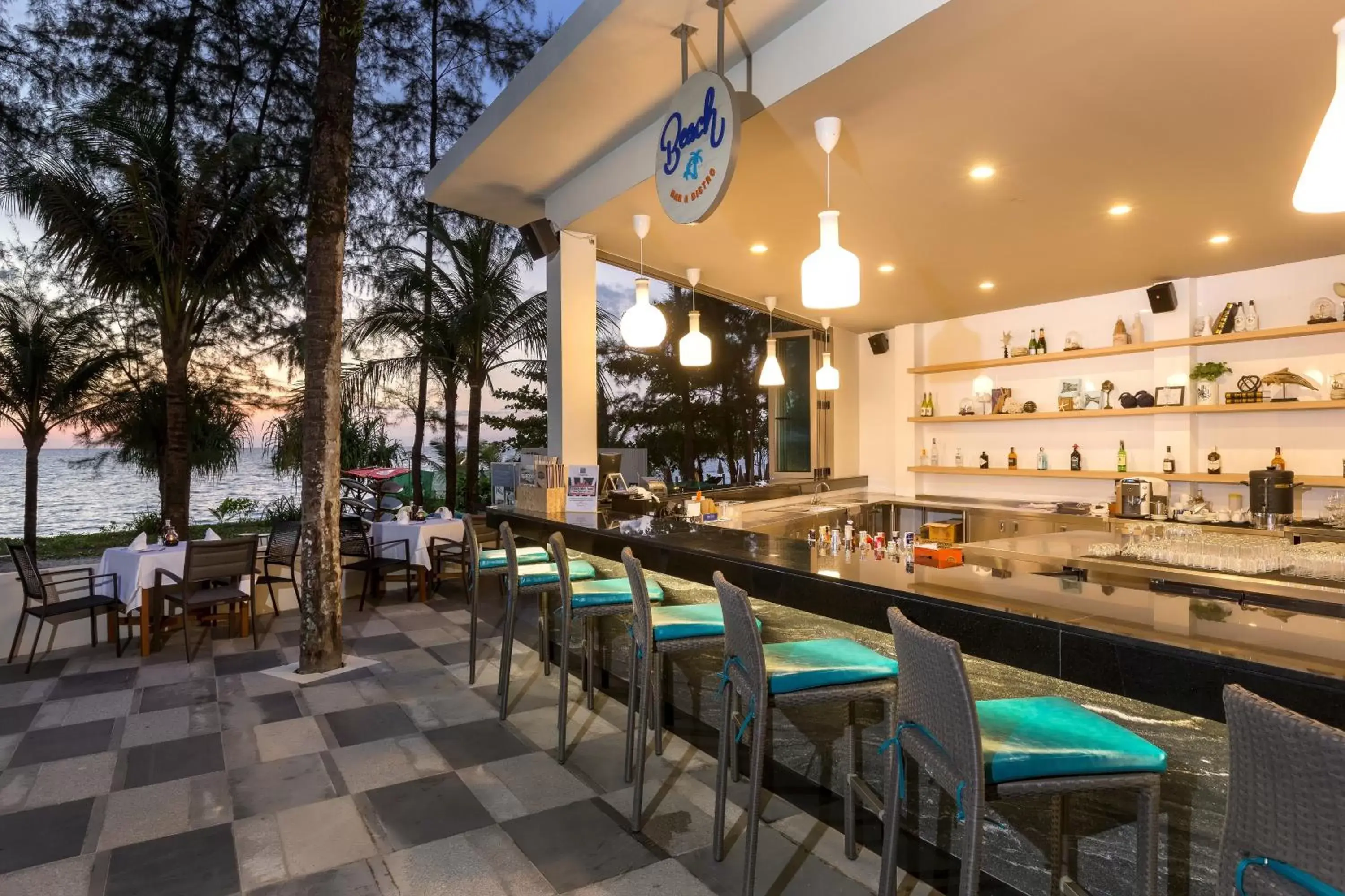 Restaurant/places to eat in X10 Khaolak Resort Restaurant/places to eat in X10 Khaolak Resort