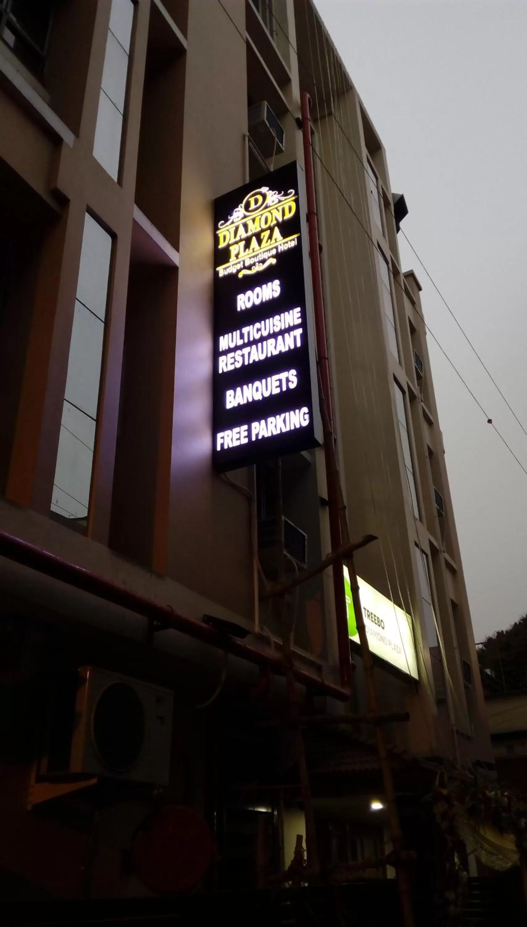 Property Building in Diamond Plaza