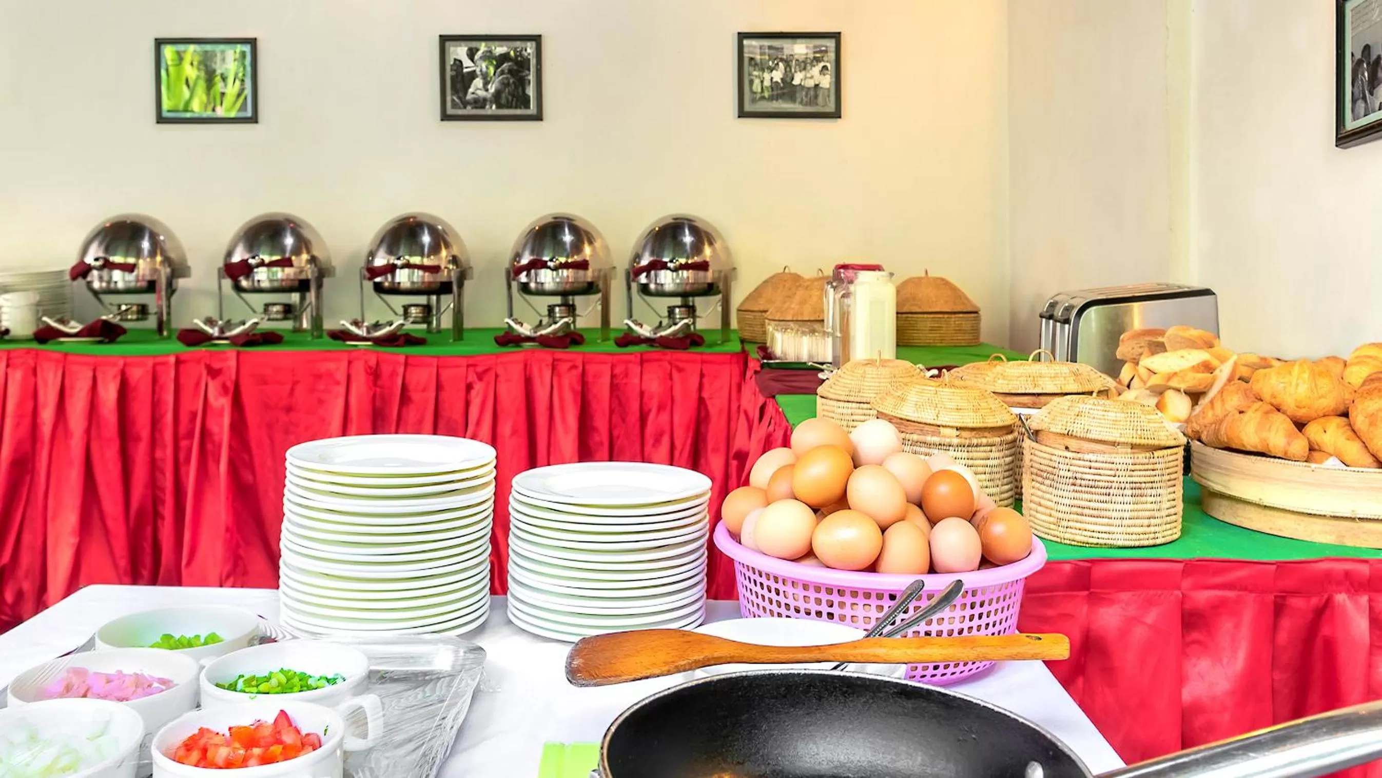 Restaurant/places to eat in Villa Wat Damnak