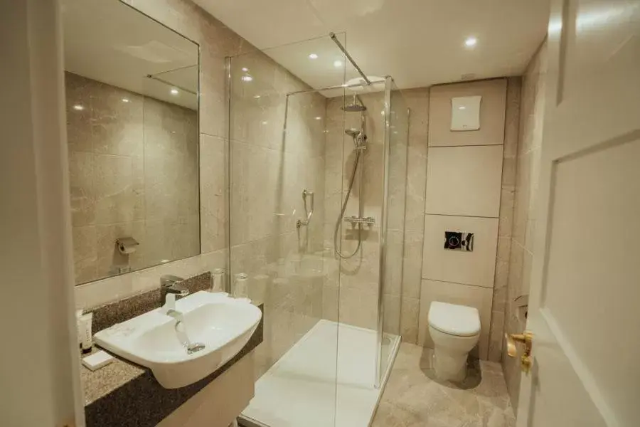 Shower, Bathroom in Dunadry Hotel And Gardens