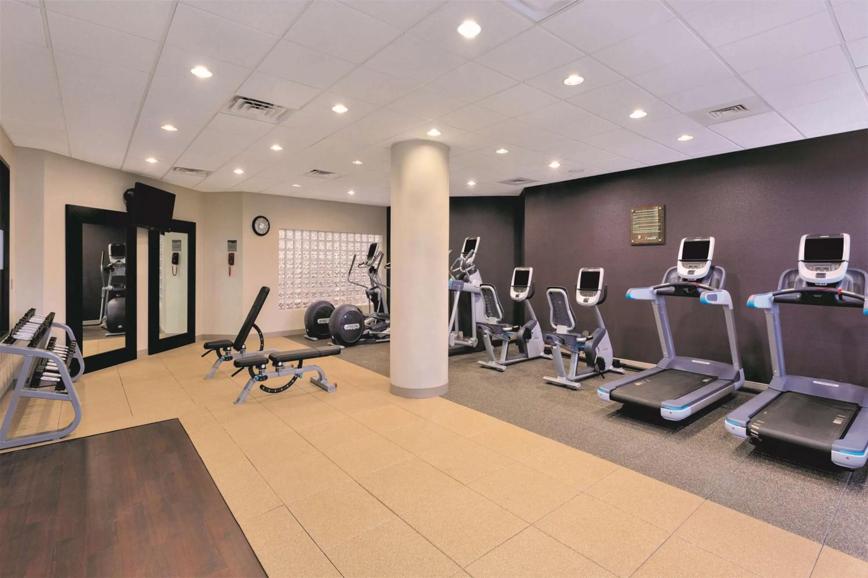Fitness centre/facilities in Embassy Suites Denver Tech Center
