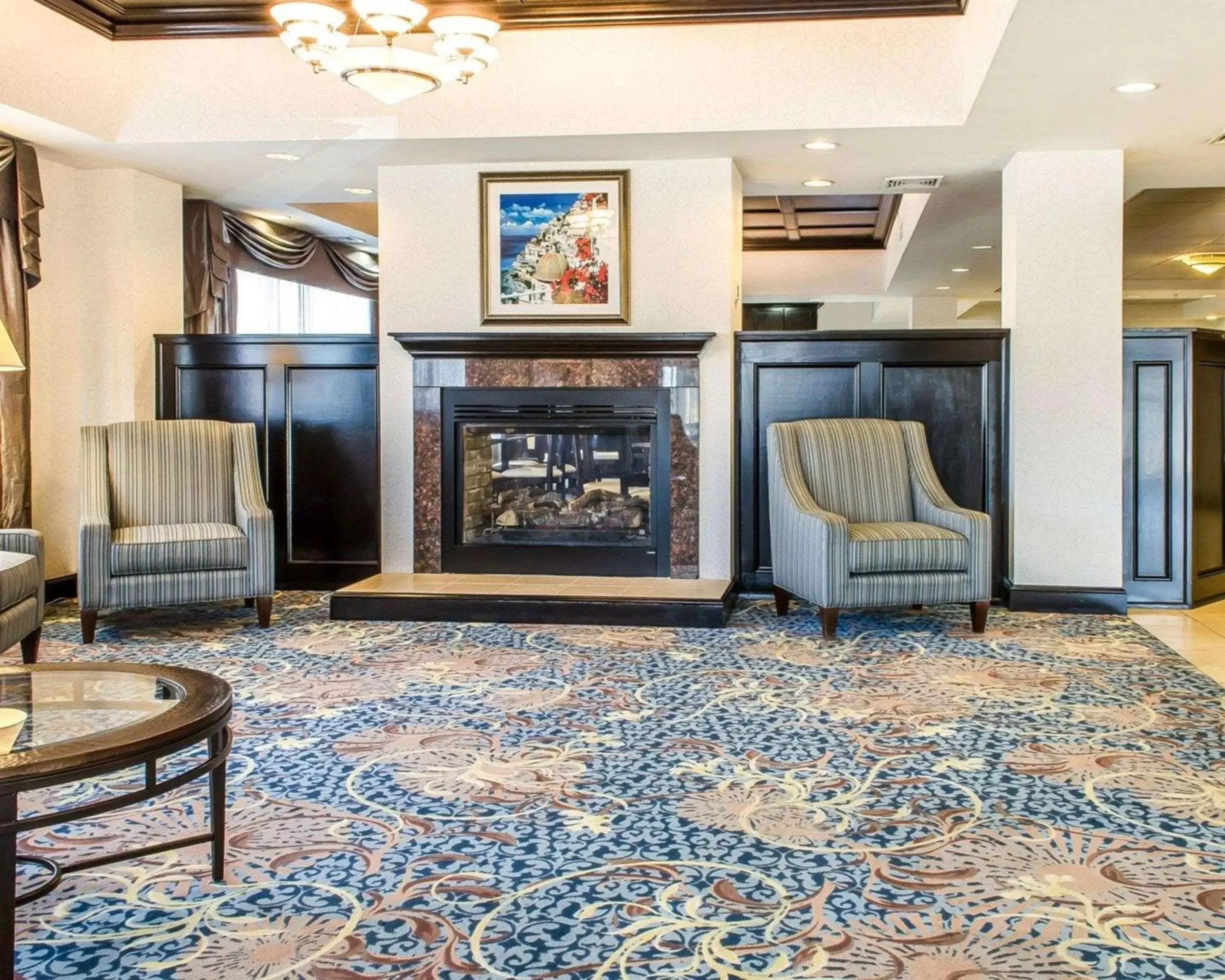 Lobby or reception in Comfort Suites Bloomsburg