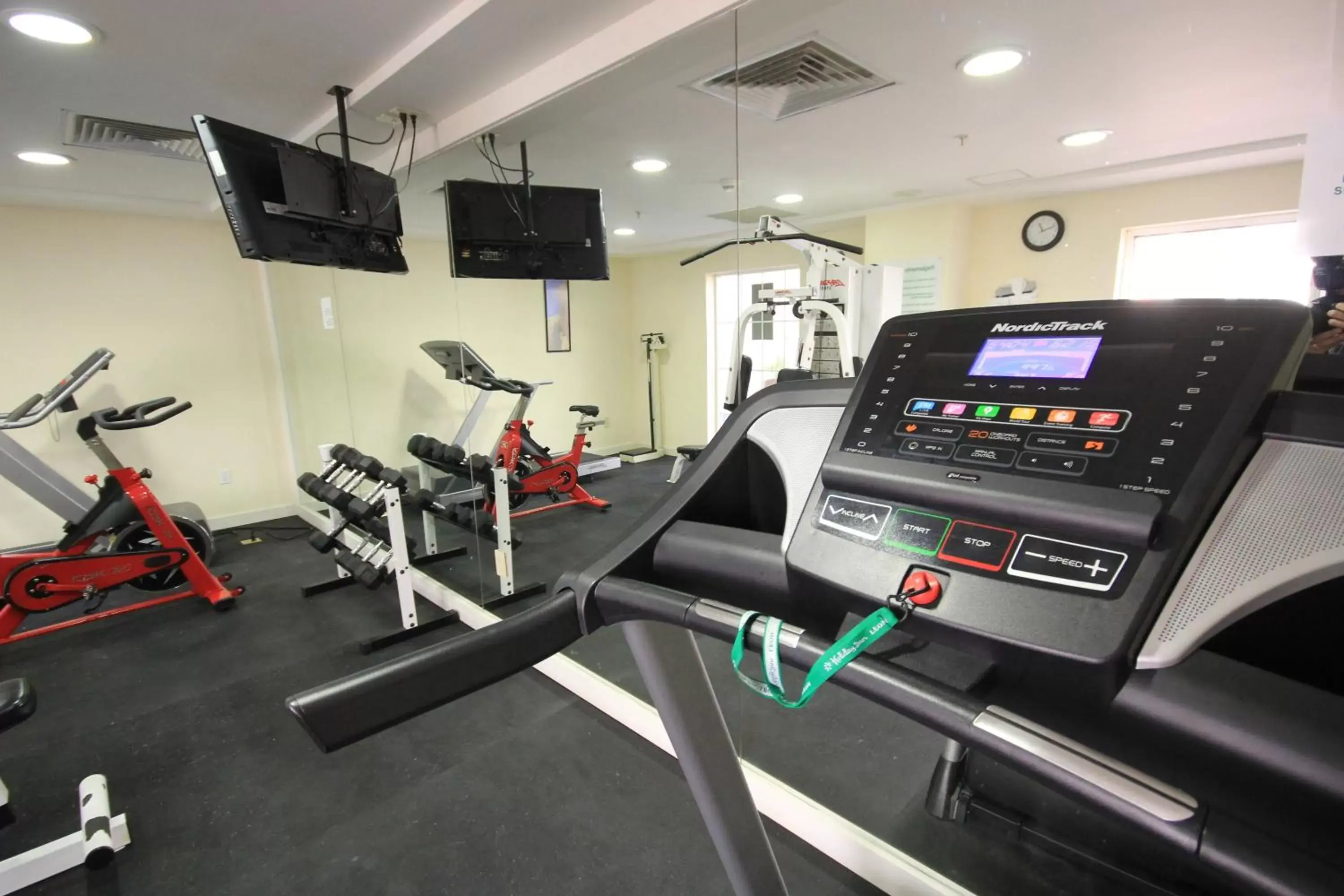 Fitness centre/facilities, Fitness Center/Facilities in Holiday Inn Leon-Convention Center, an IHG Hotel