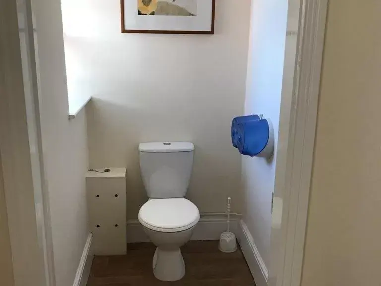 Bathroom in The Crafty Cow