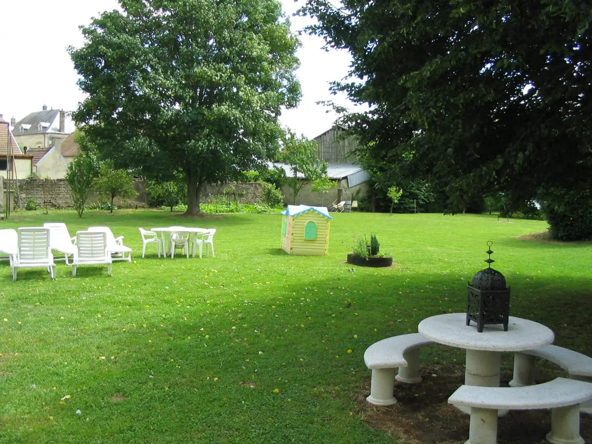 Garden in La Coutrotte Becquine