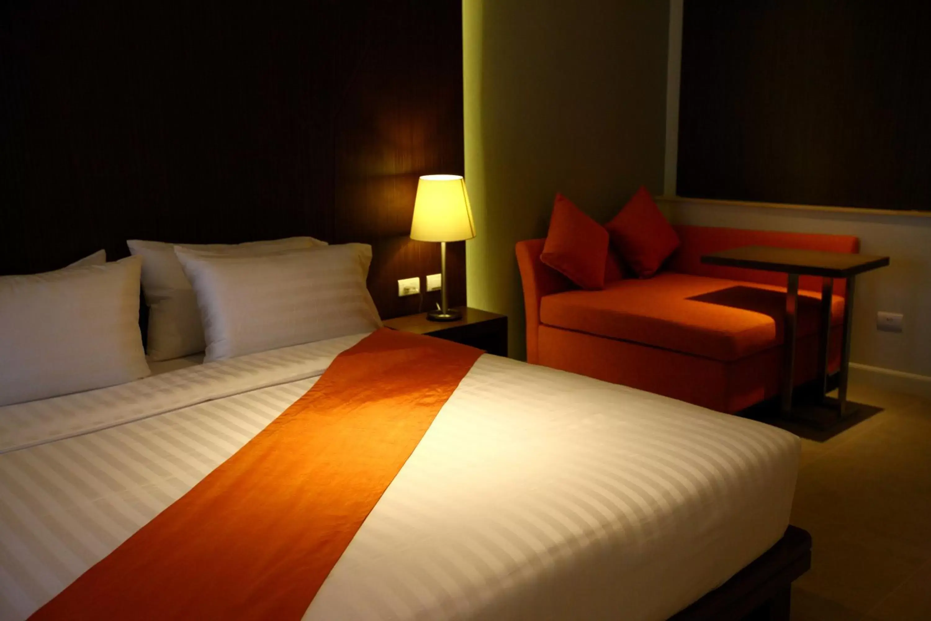 Superior Double Room in Season Five Hotel "SHA Certified"