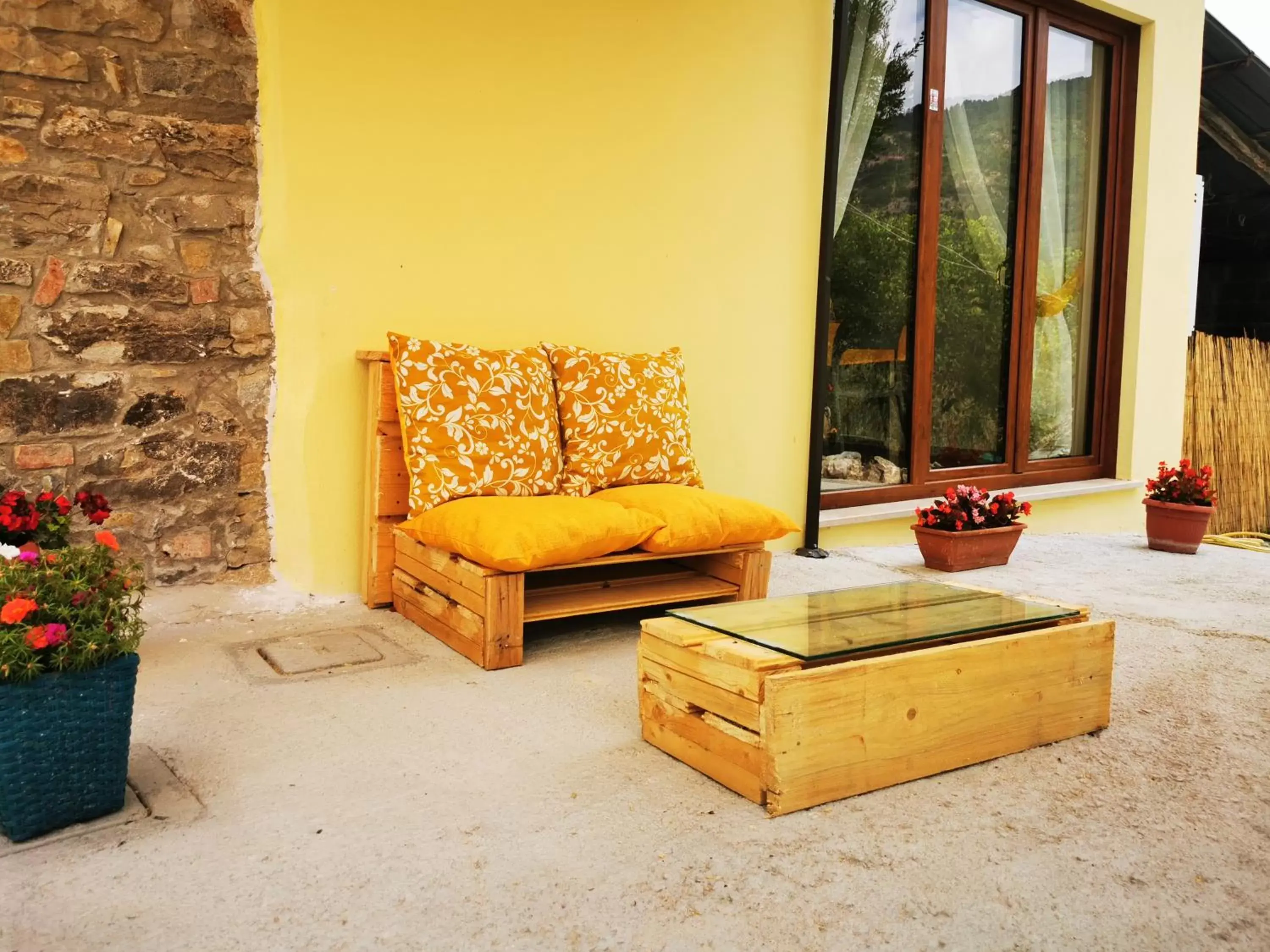 Property building, Seating Area in Agriturismo B&B Il Girasole