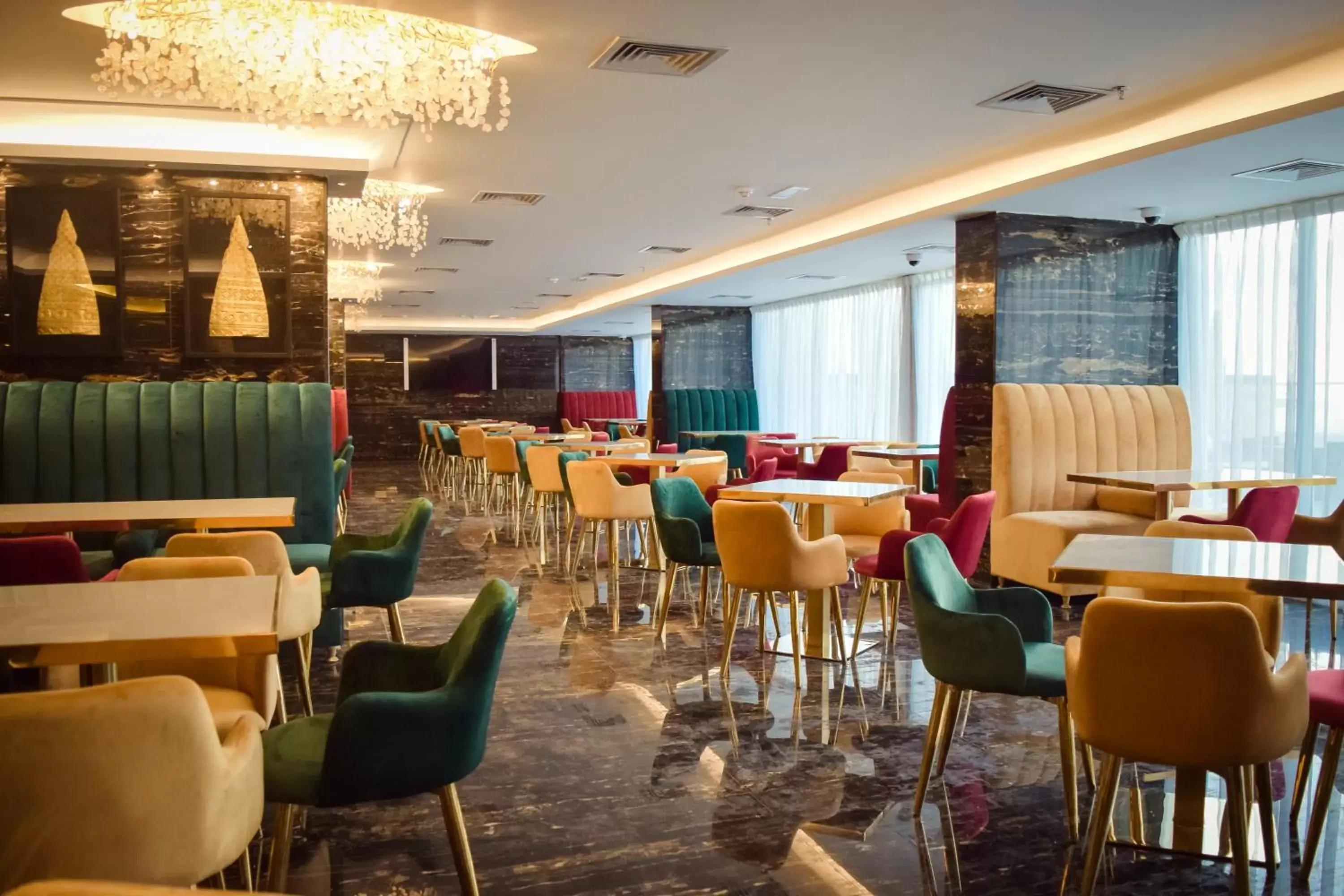 Restaurant/Places to Eat in Mirage Bab Al Bahr Beach Hotel