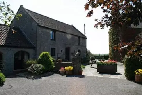 Property Building in Toghill House Farm