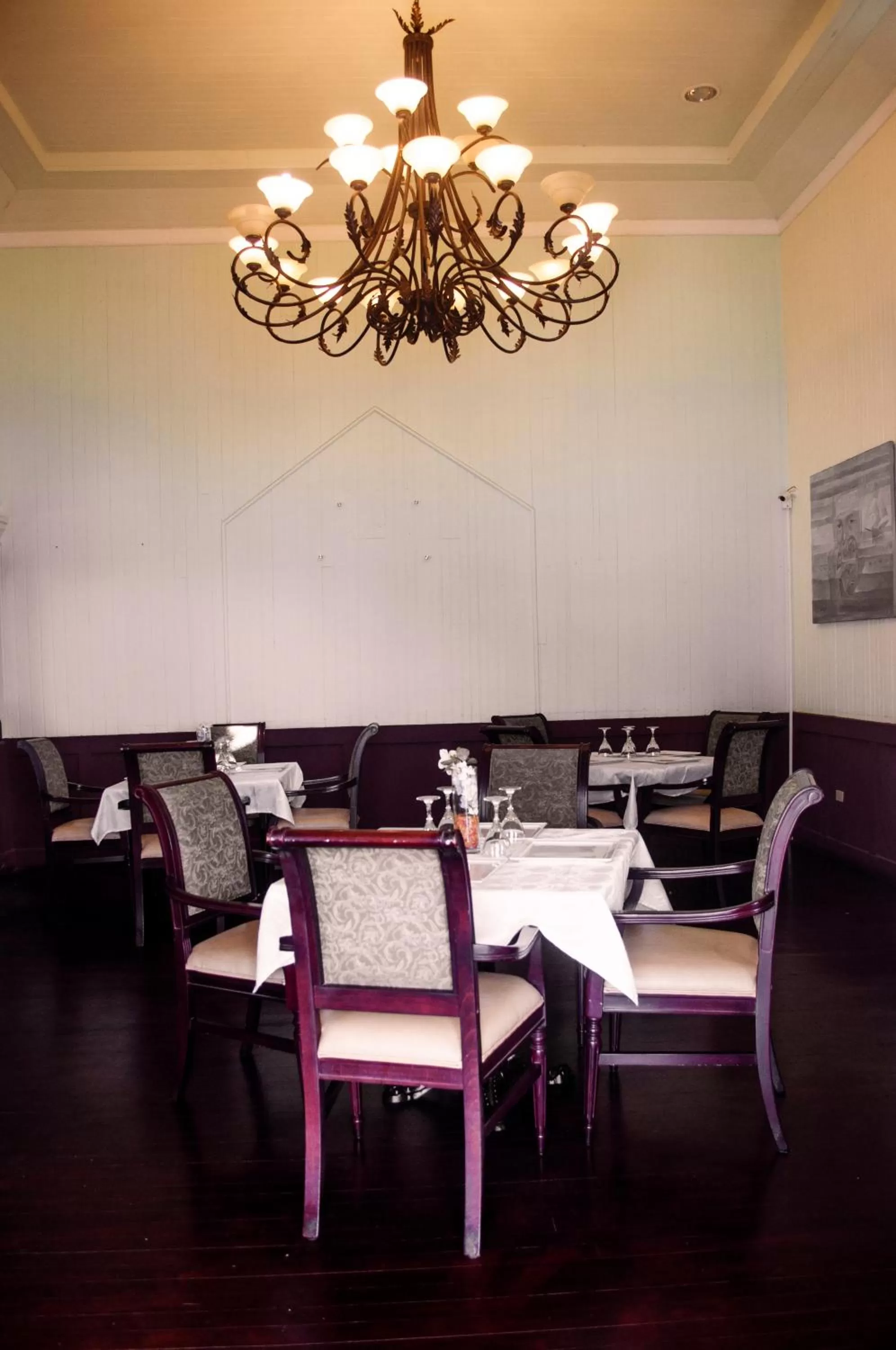 Restaurant/places to eat in Hotel Victoriano