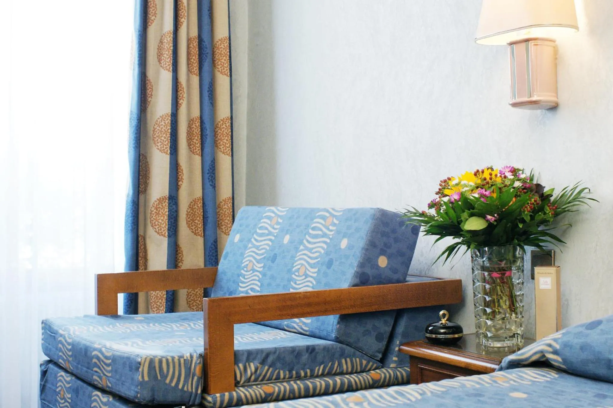 Day in Hotel Meslay Republique