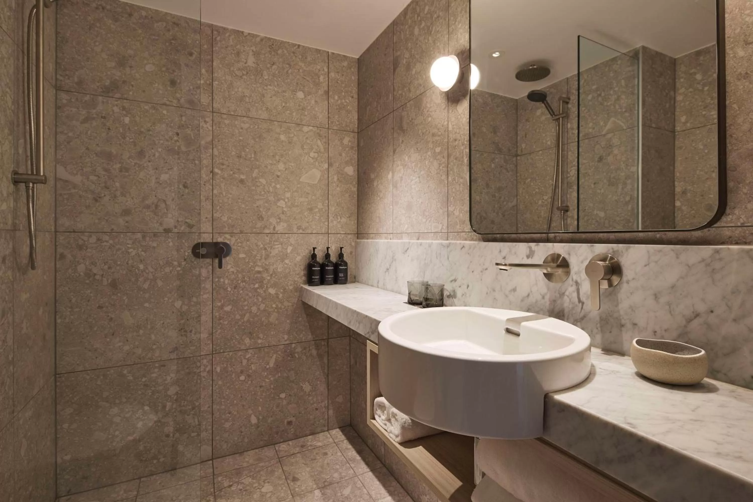 Bathroom in Rydges Melbourne