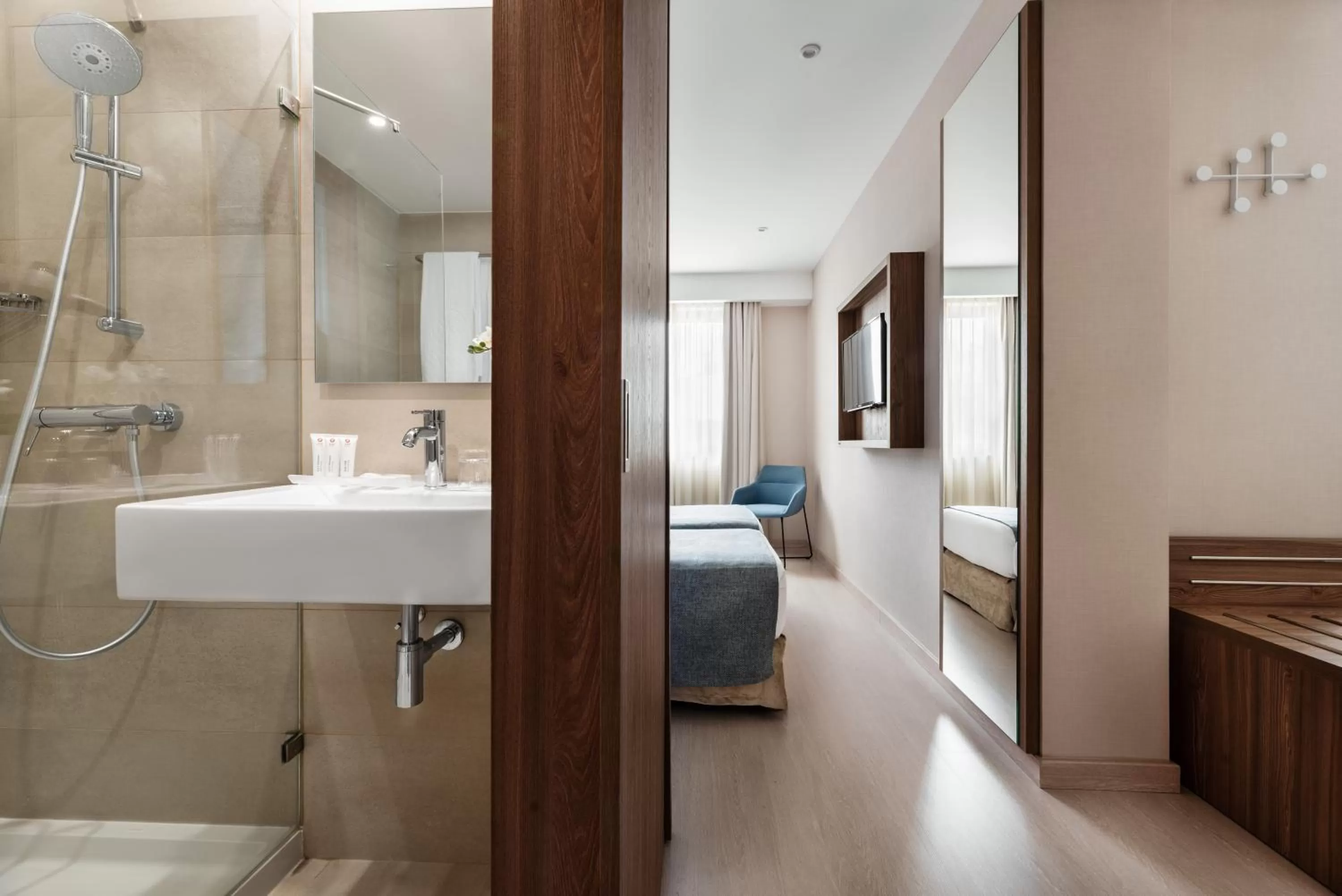 Bathroom, Bed in Exe Saldanha