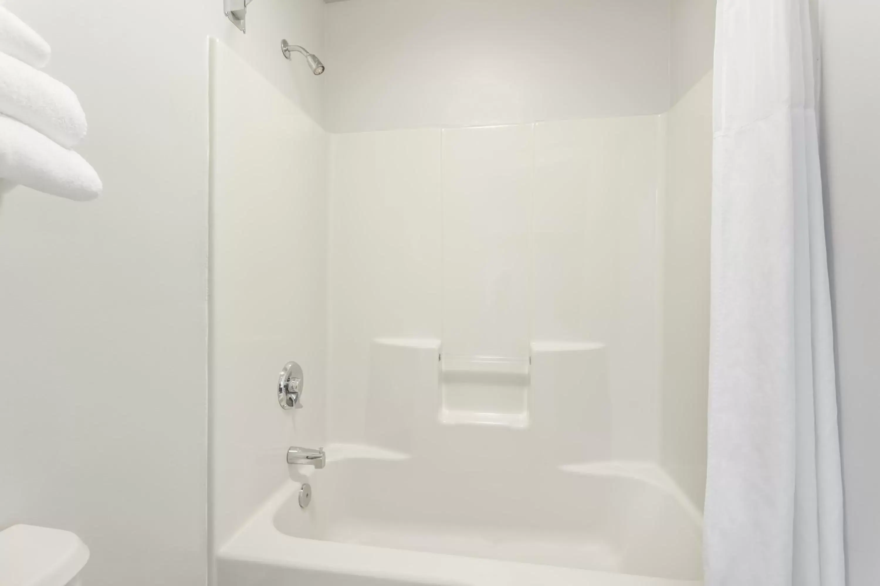 Bathroom in Baymont by Wyndham Duncan/Spartanburg