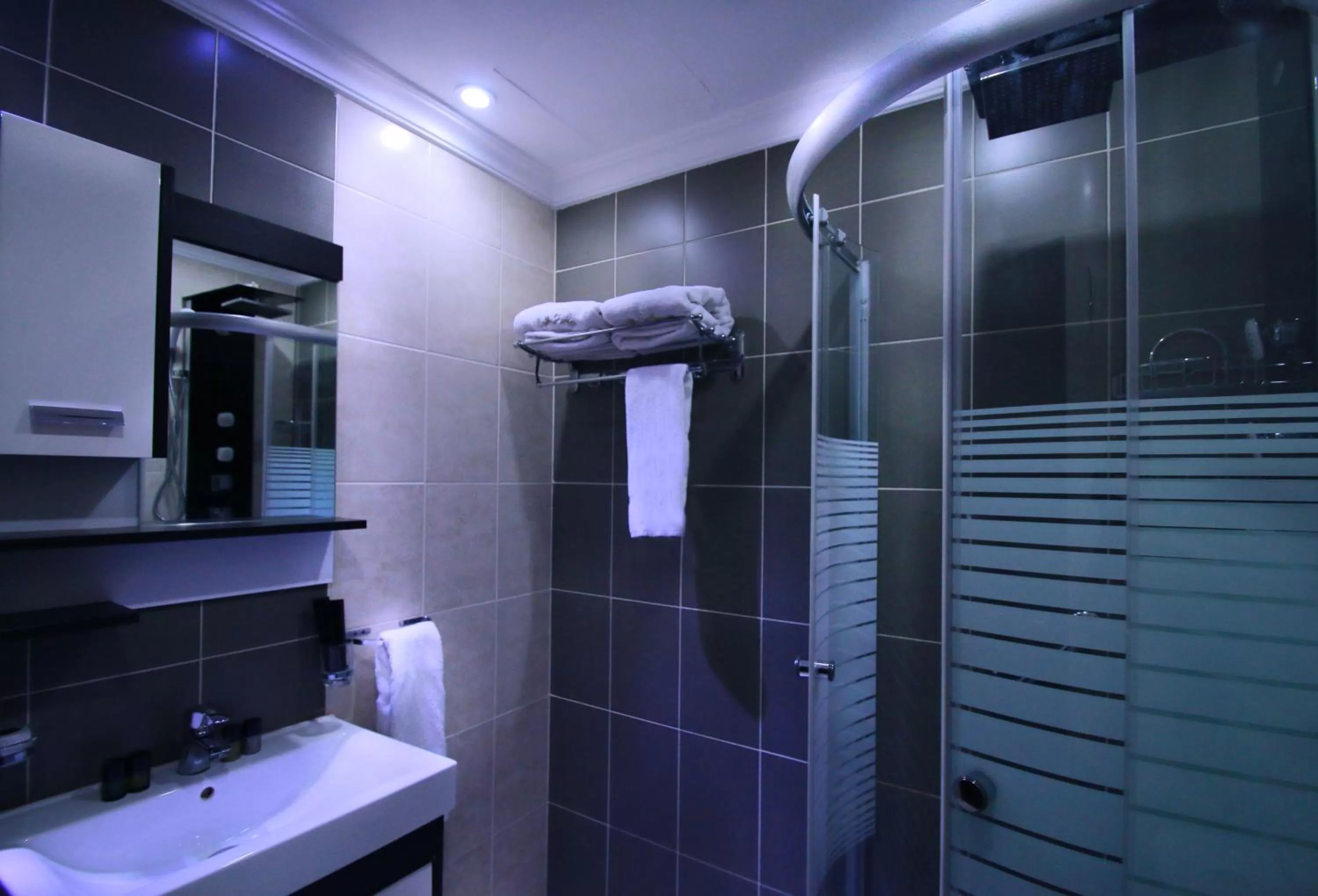 City Rose Hotel Suites