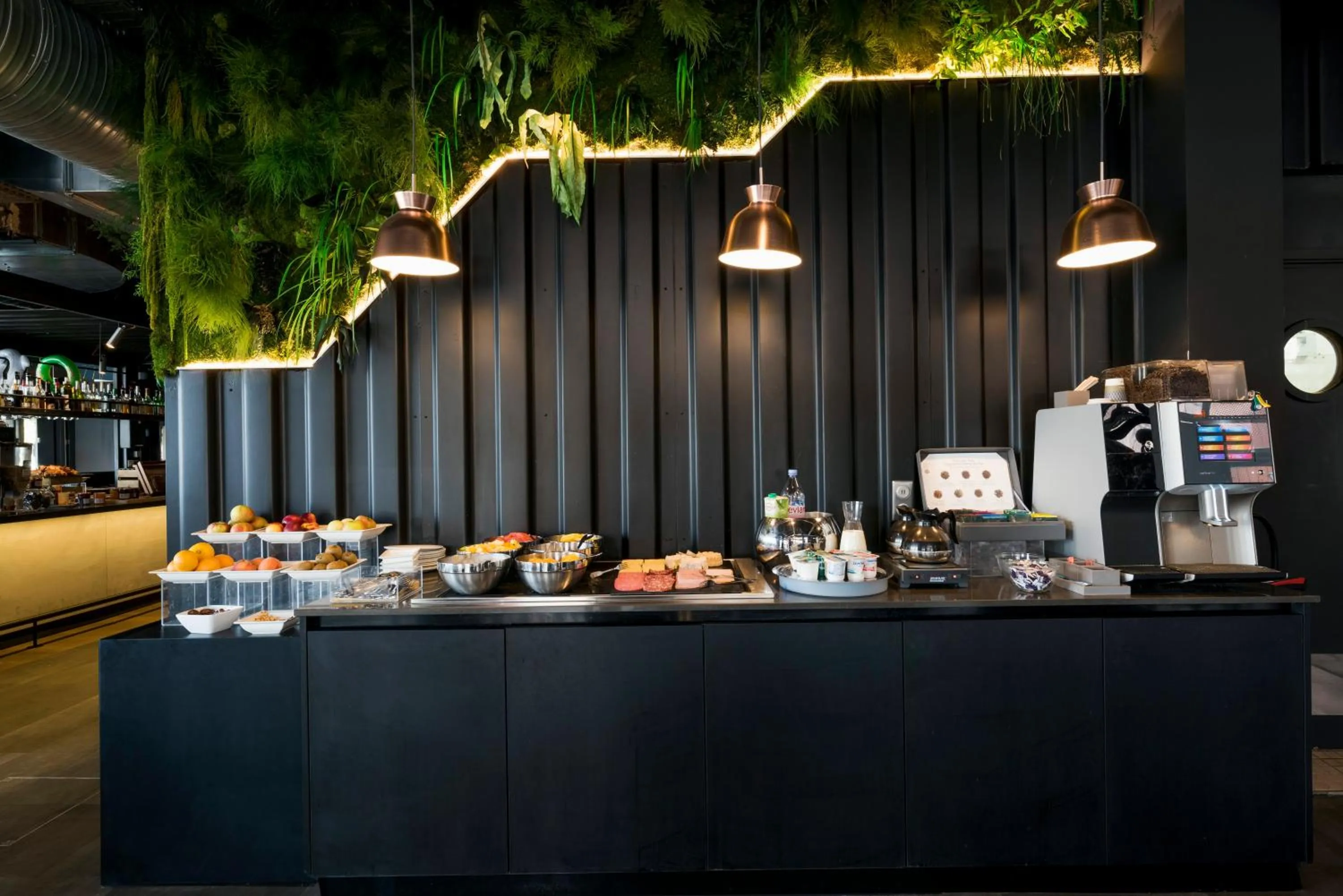 Buffet breakfast in Mercure Le Havre Centre Bassin Du Commerce