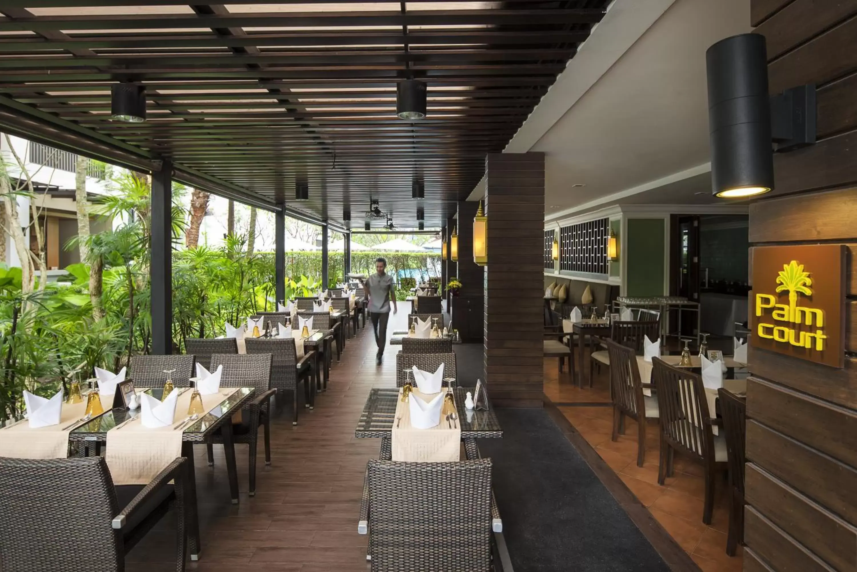 Restaurant/Places to Eat in Centara Anda Dhevi Resort and Spa - SHA Plus