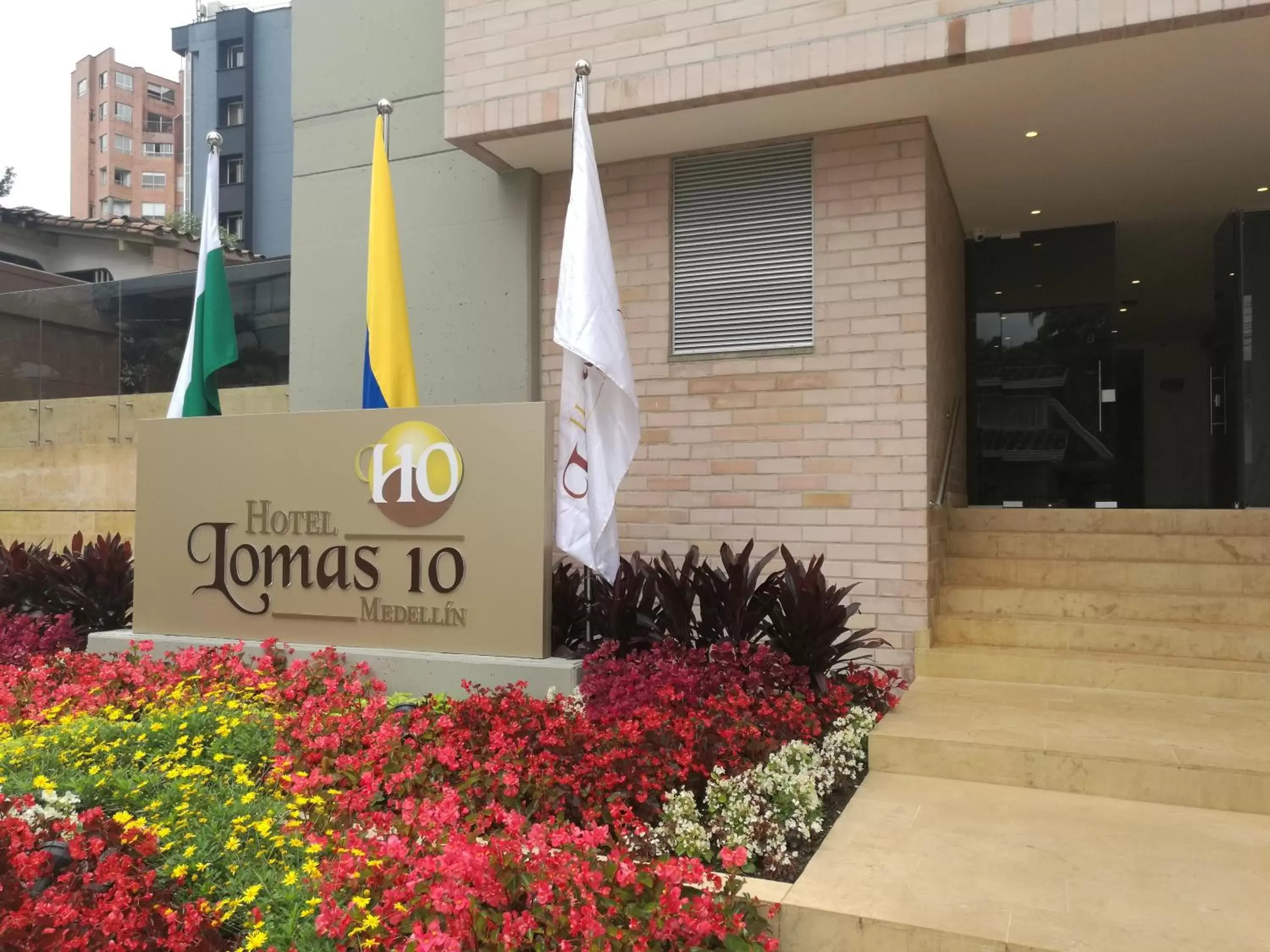 Facade/entrance, Property Logo/Sign in Hotel Lomas 10