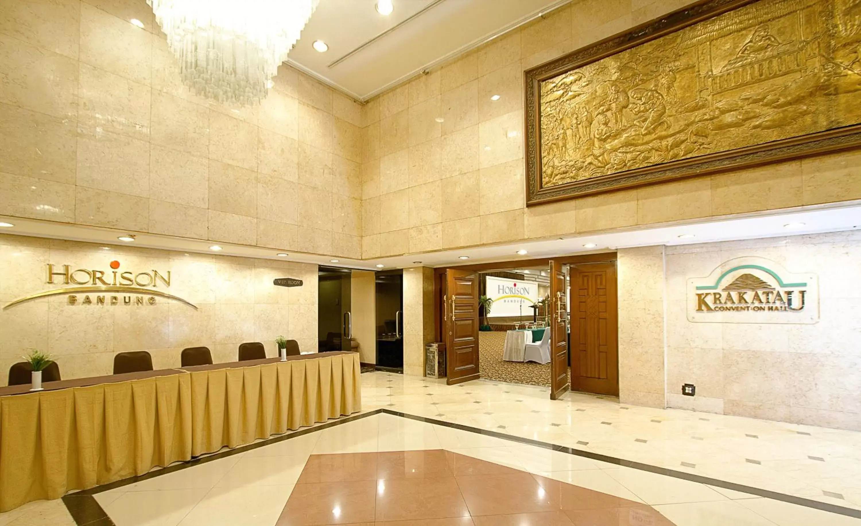 Business facilities, Lobby/Reception in Horison Ultima Bandung