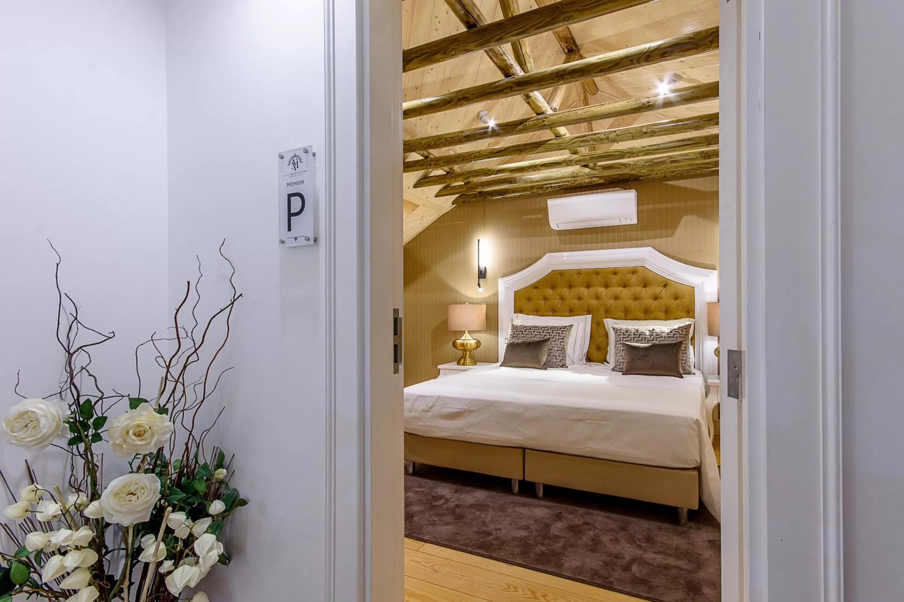 Bedroom, Bed in Villa Mariazinha Charming Hotel