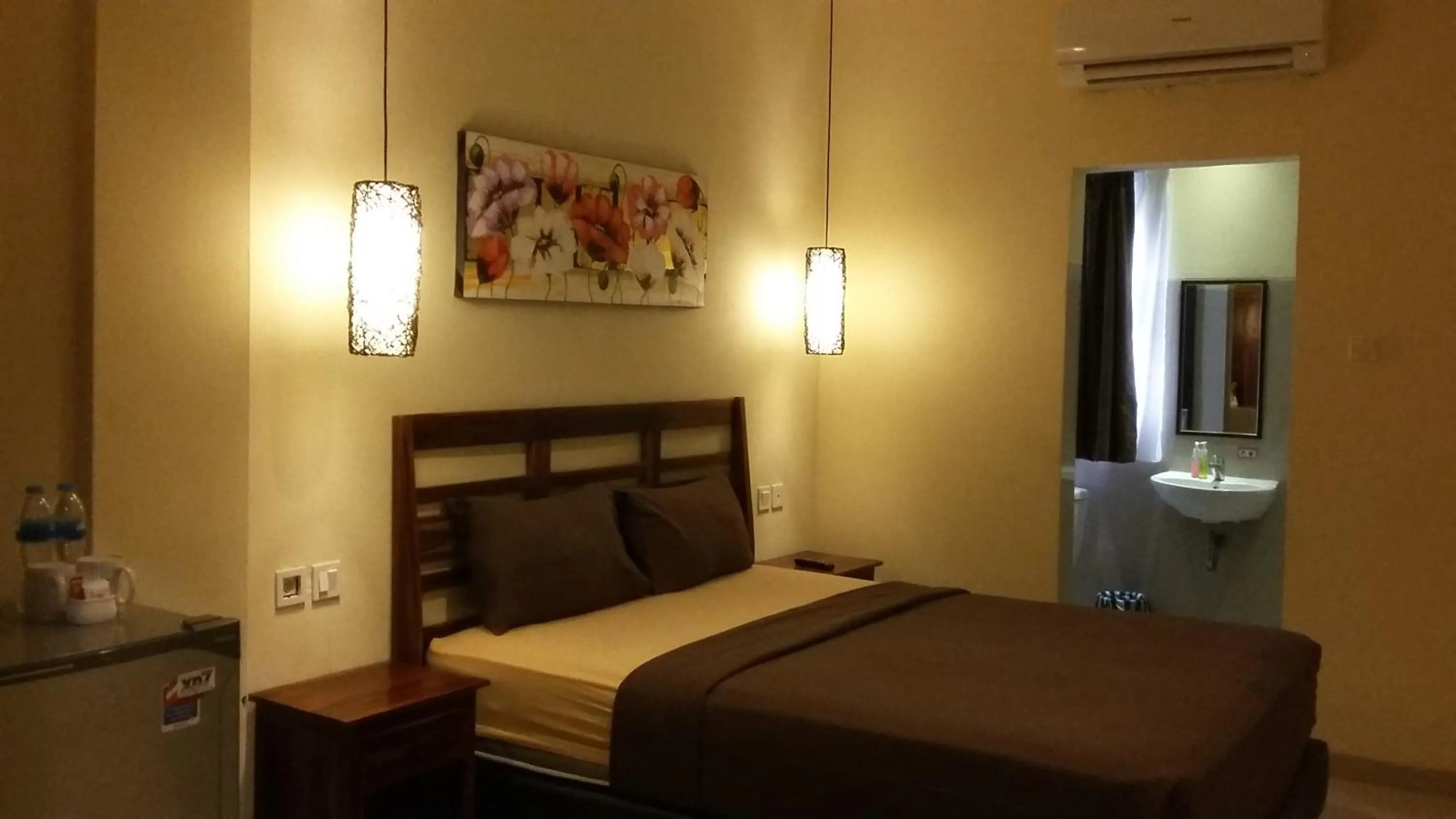 Bedroom, Bed in Coco De Heaven House