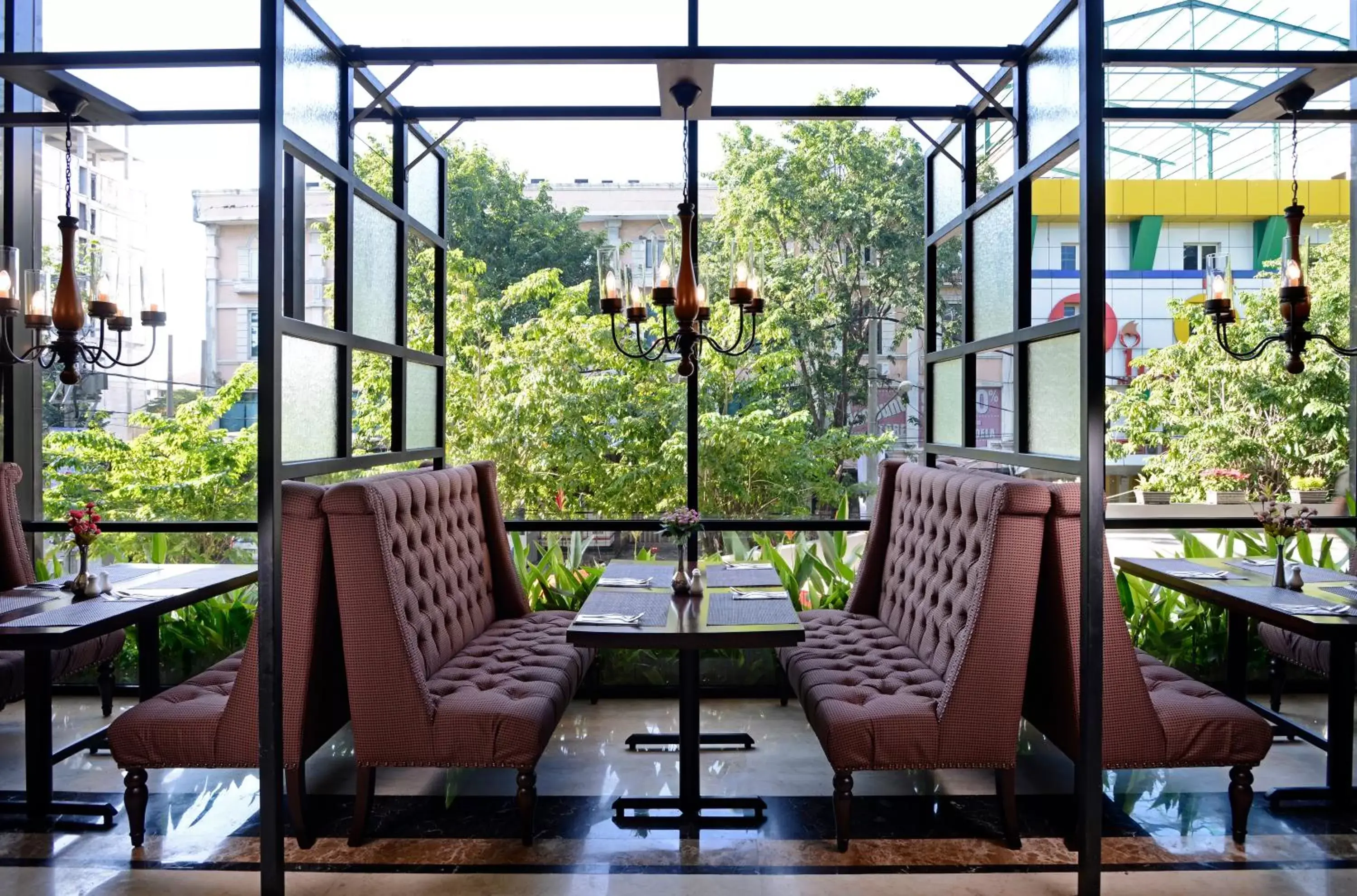 Restaurant/places to eat in Aria Centra Surabaya Restaurant/places to eat in Aria Centra Surabaya