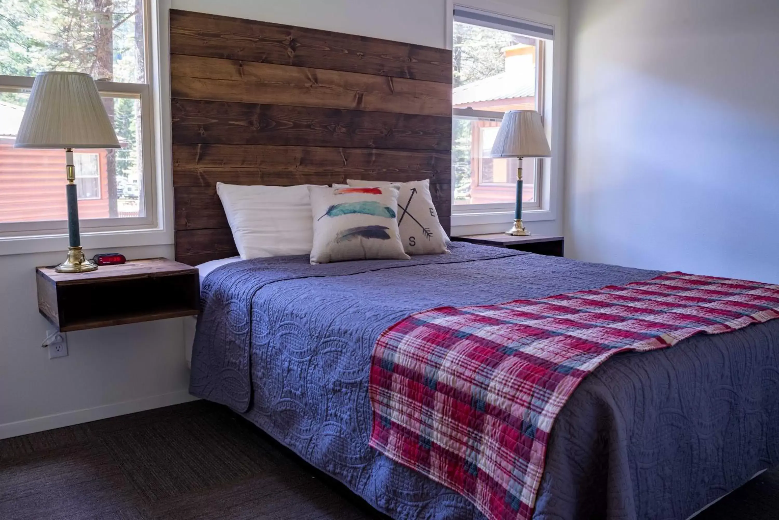 Bedroom, Bed in Eagle Cap Chalets