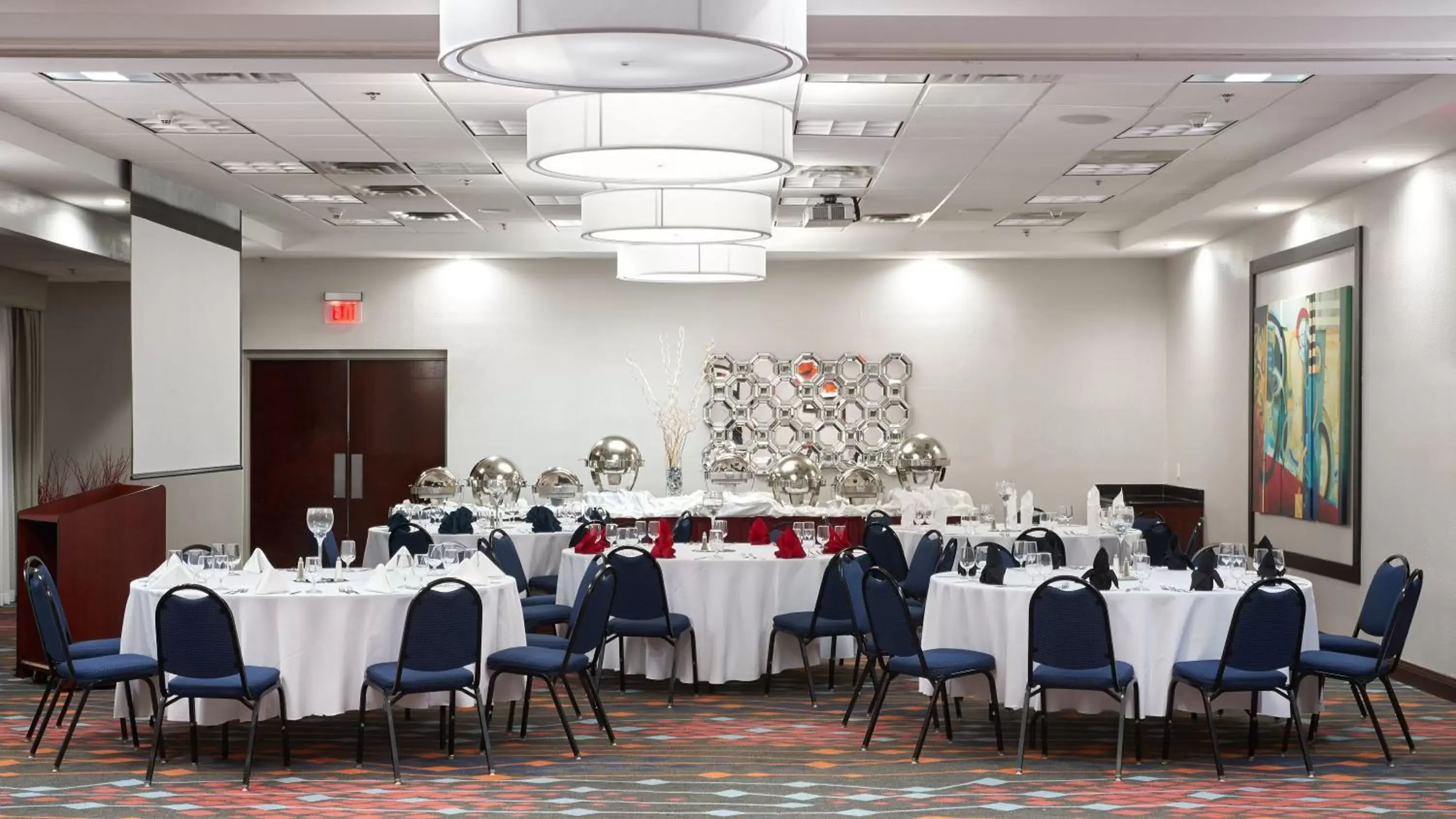 Meeting/conference room, Restaurant/Places to Eat in Holiday Inn Hotel & Suites Stockbridge-Atlanta I-75, an IHG Hotel